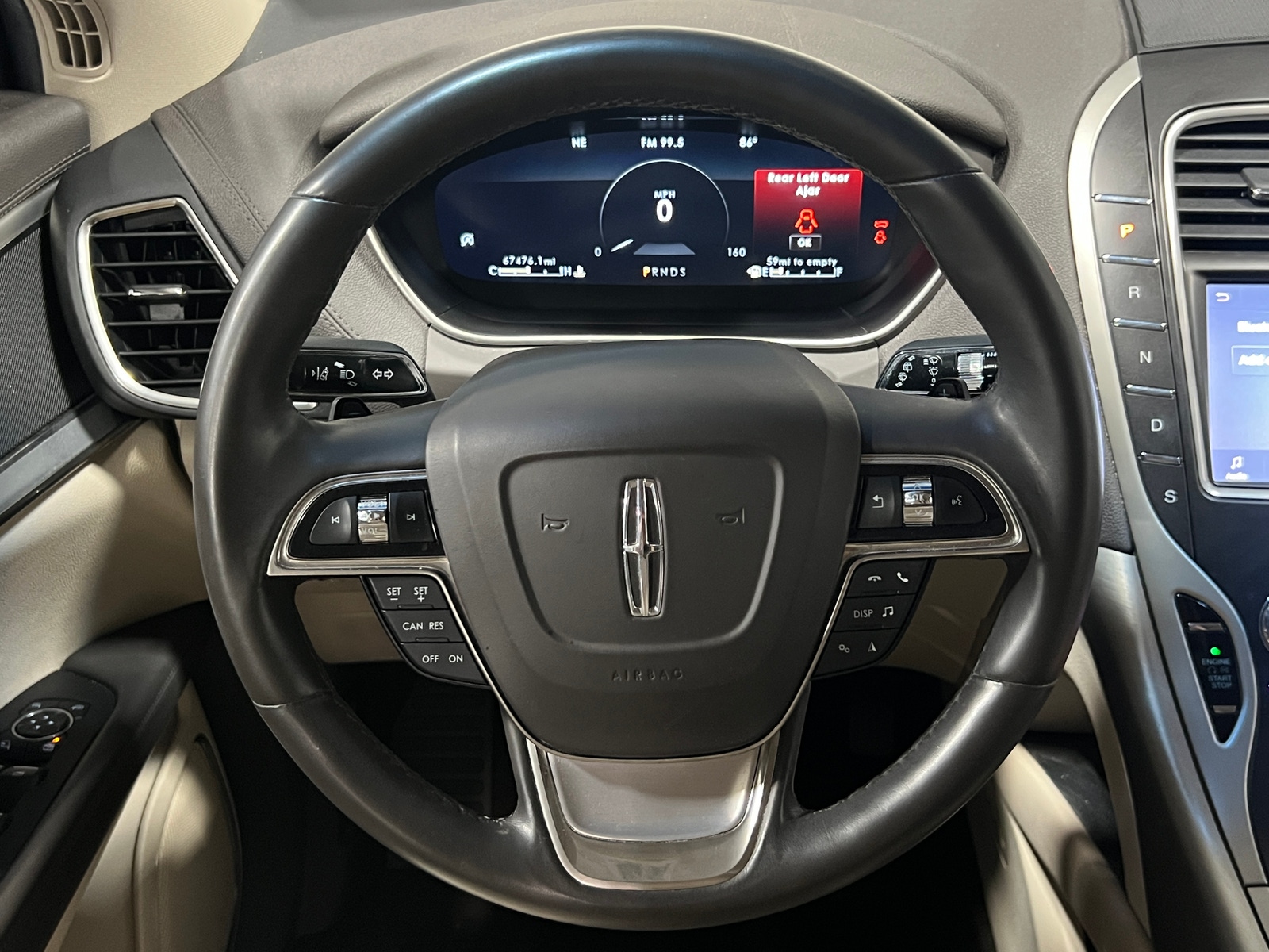 Thumbnail: 2020 Lincoln Nautilus - 4