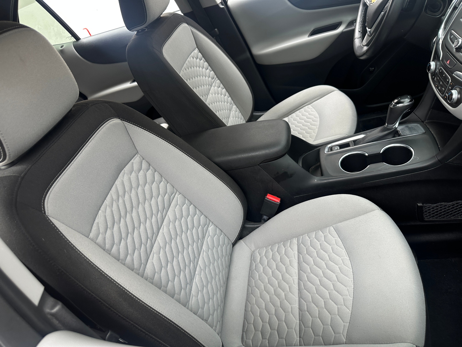 Thumbnail: 2018 Chevrolet Equinox - 2