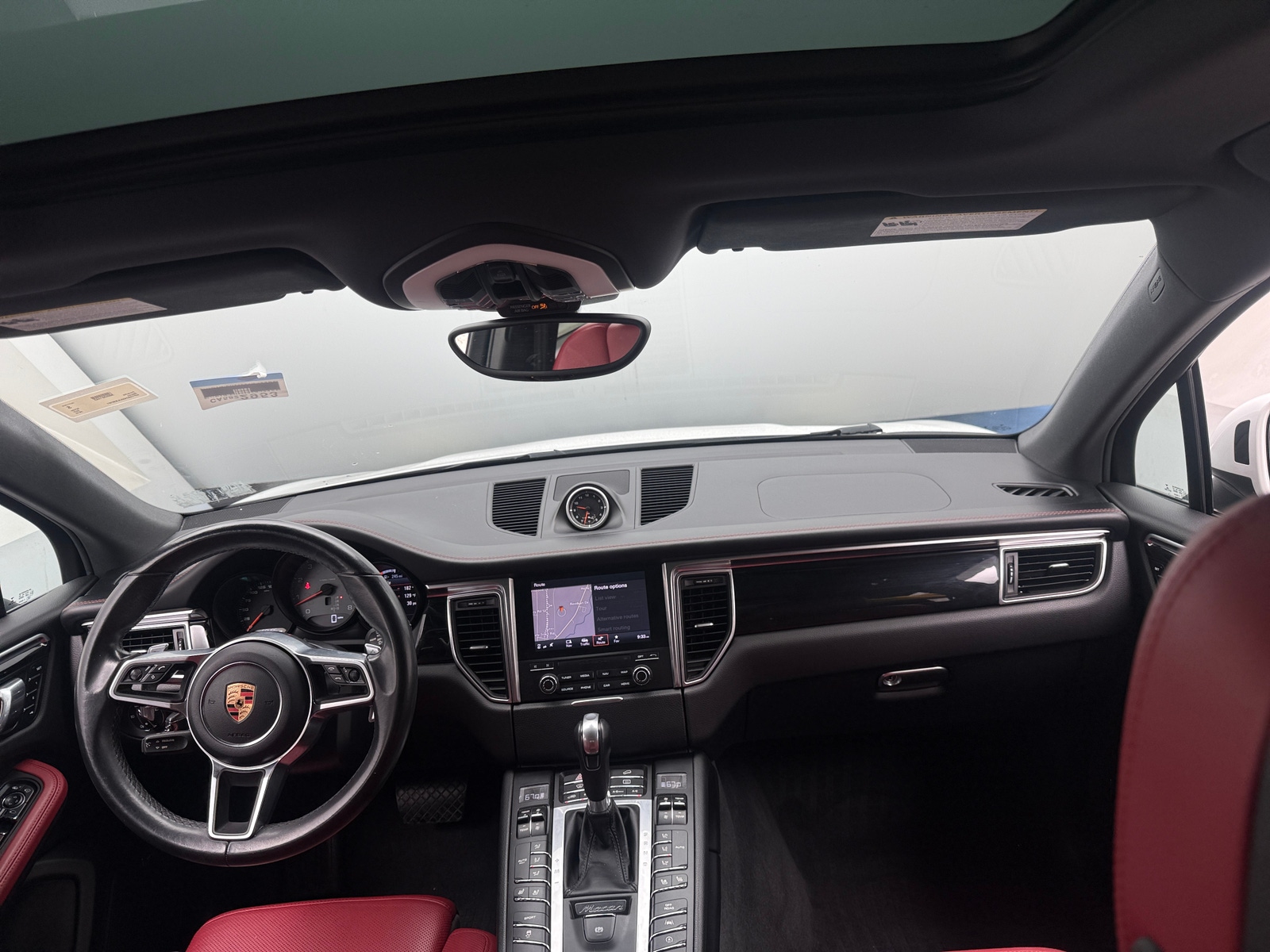 Thumbnail: 2018 Porsche Macan - 2