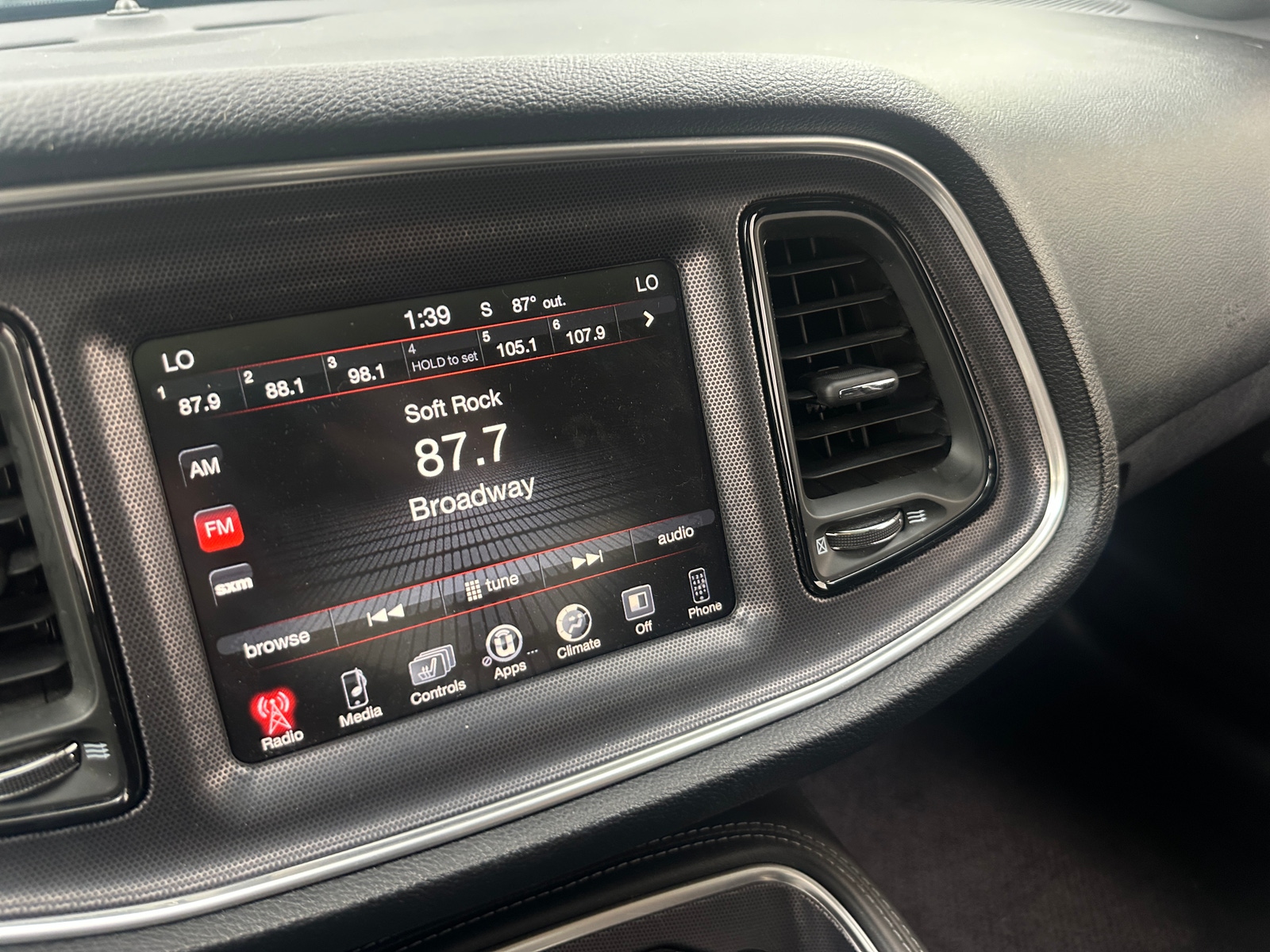 Thumbnail: 2015 Dodge Challenger - 3