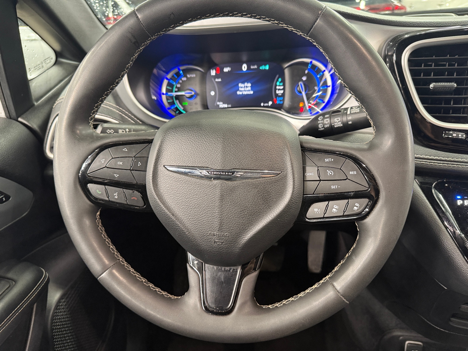 Thumbnail: 2024 Chrysler Pacifica - 4