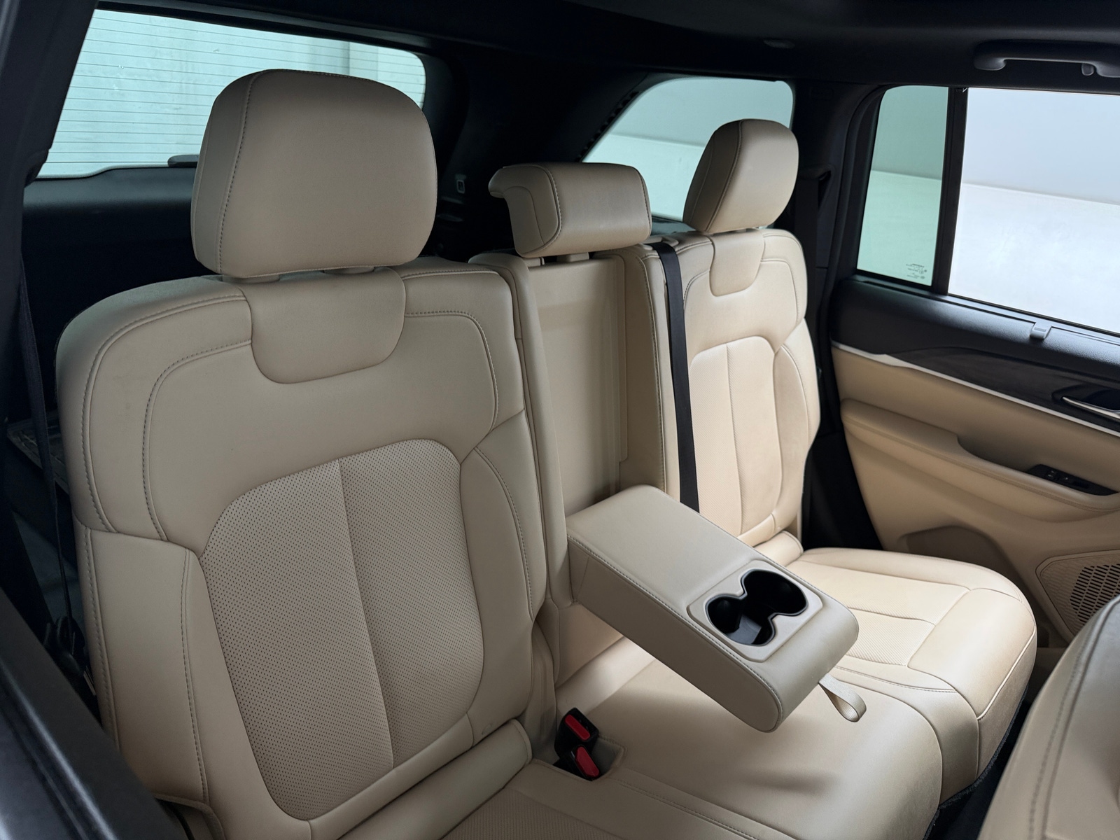 Thumbnail: 2023 Jeep Grand Cherokee - 5