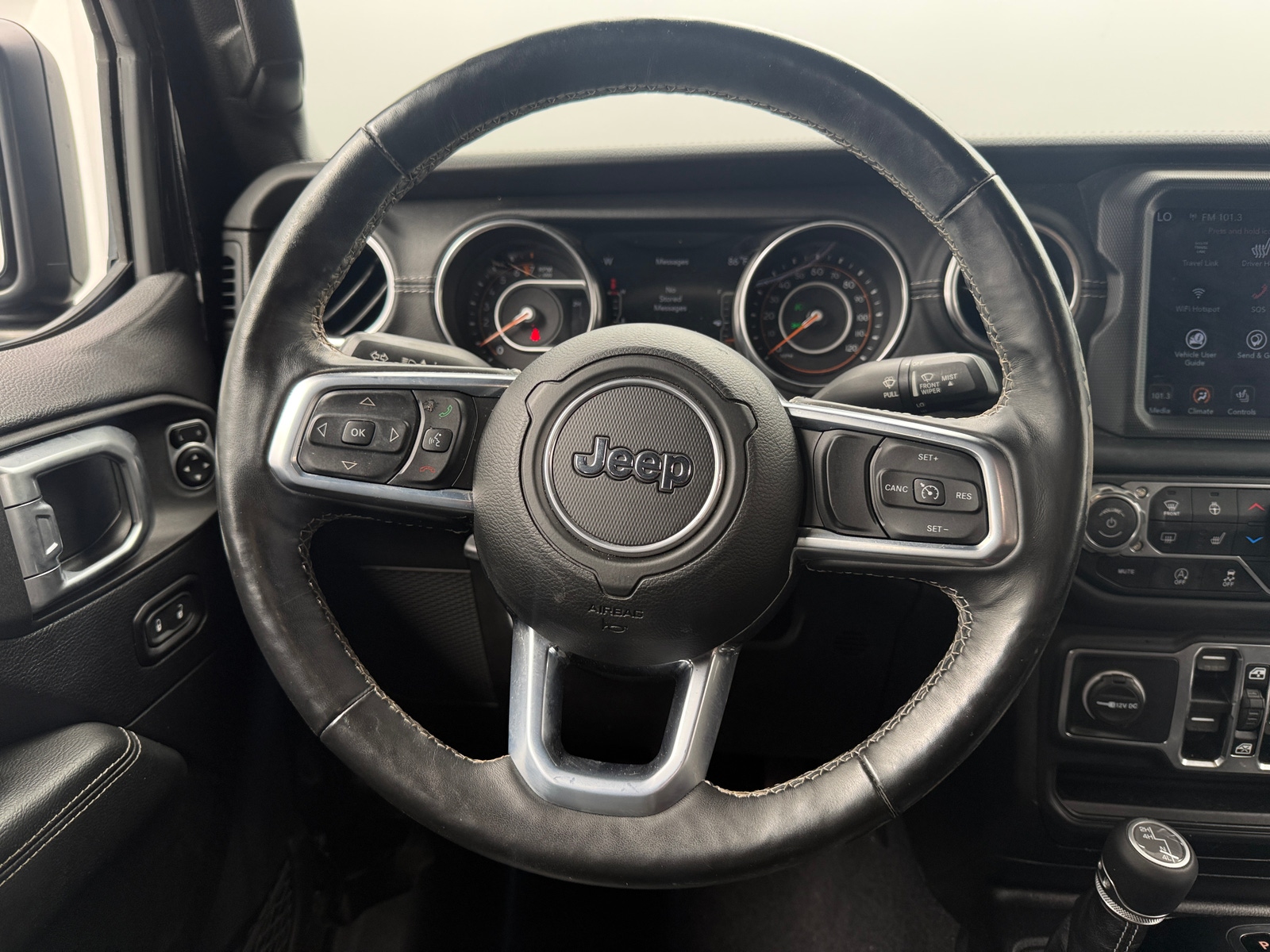 Thumbnail: 2019 Jeep Wrangler - 4