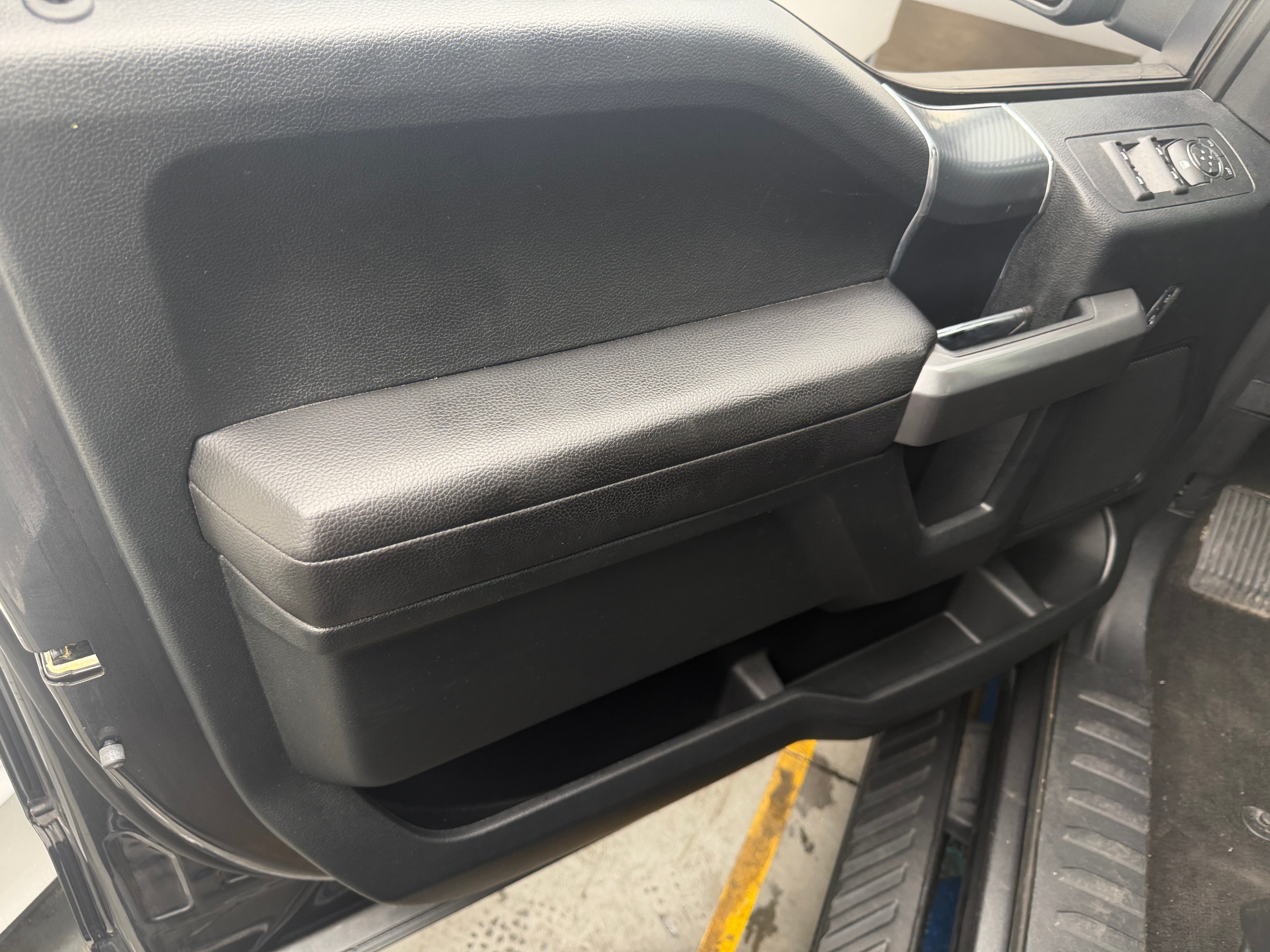 2019 Ford F-150 XLT - Photo 9