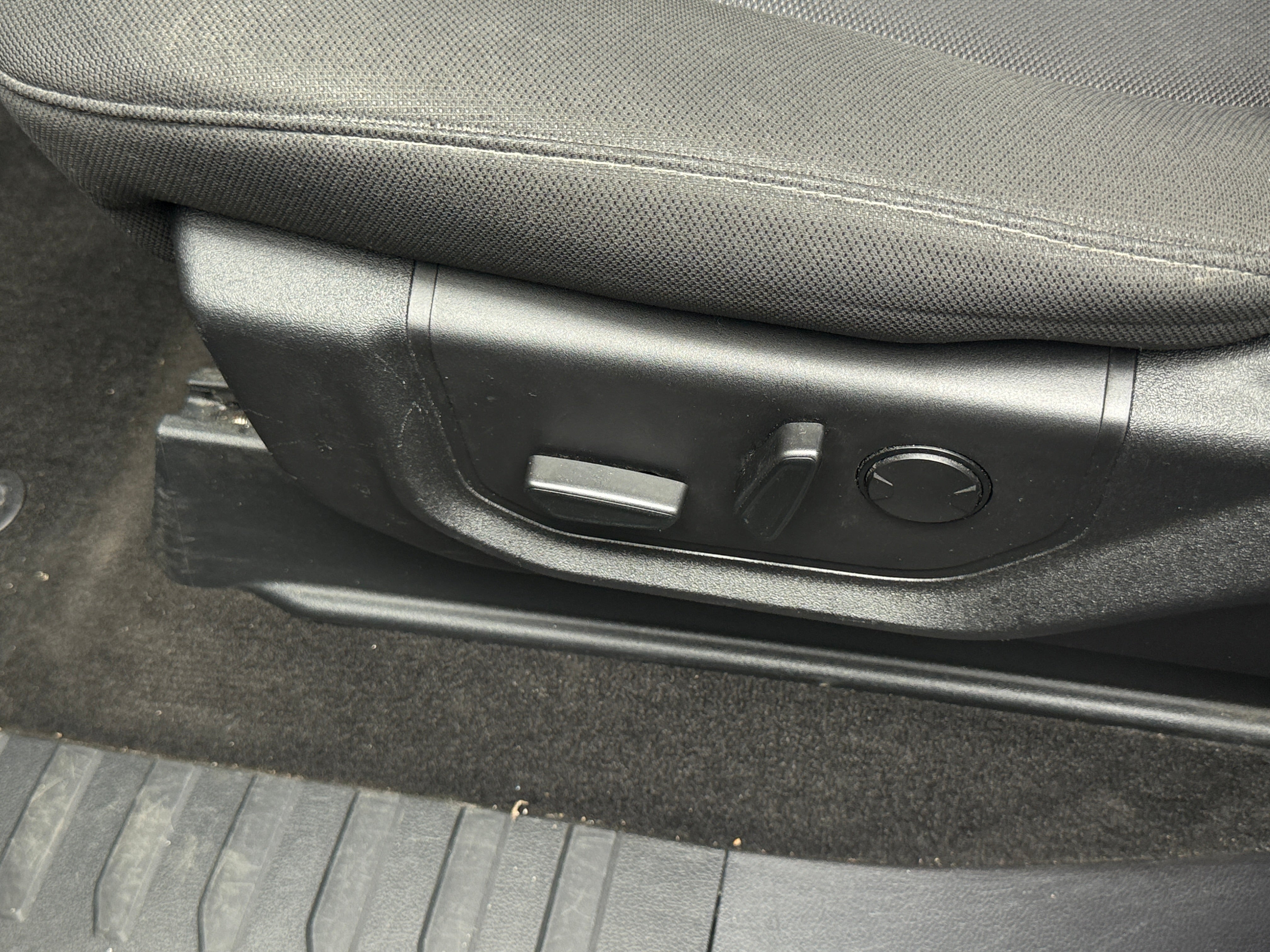 2019 Ford F-150 XLT - Photo 17