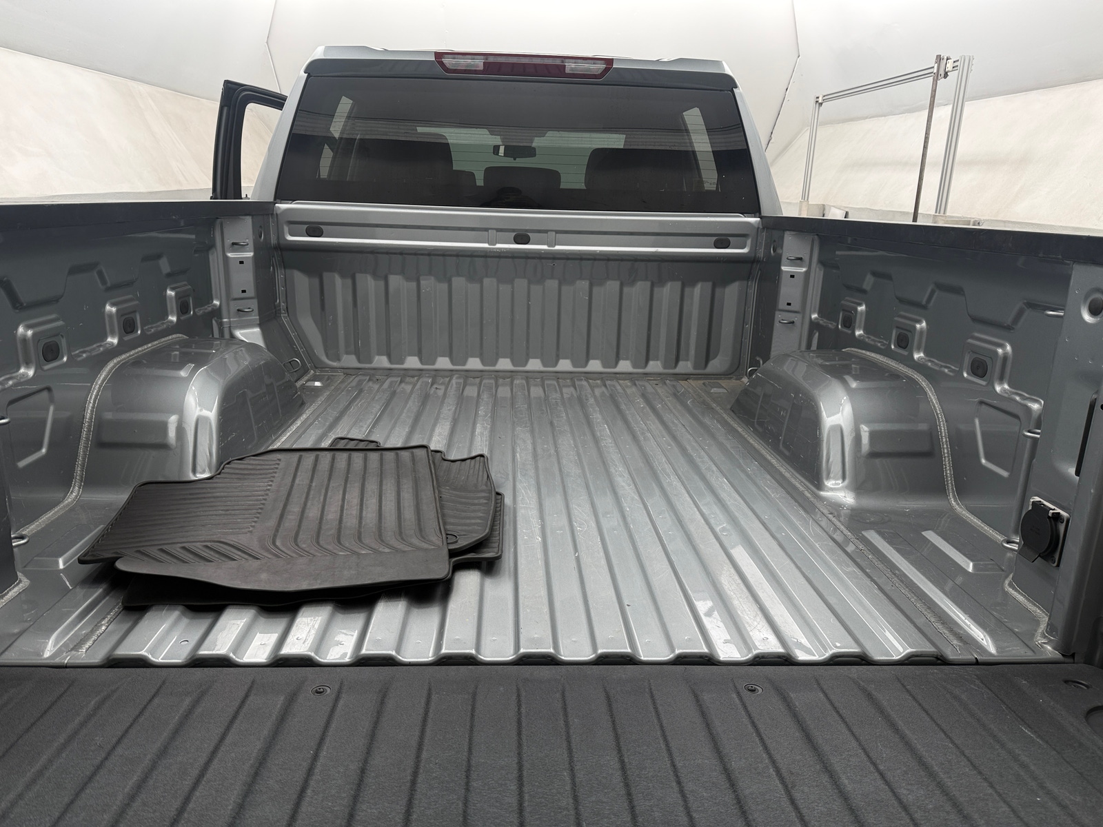 Thumbnail: 2025 Chevrolet Silverado 1500 - 7