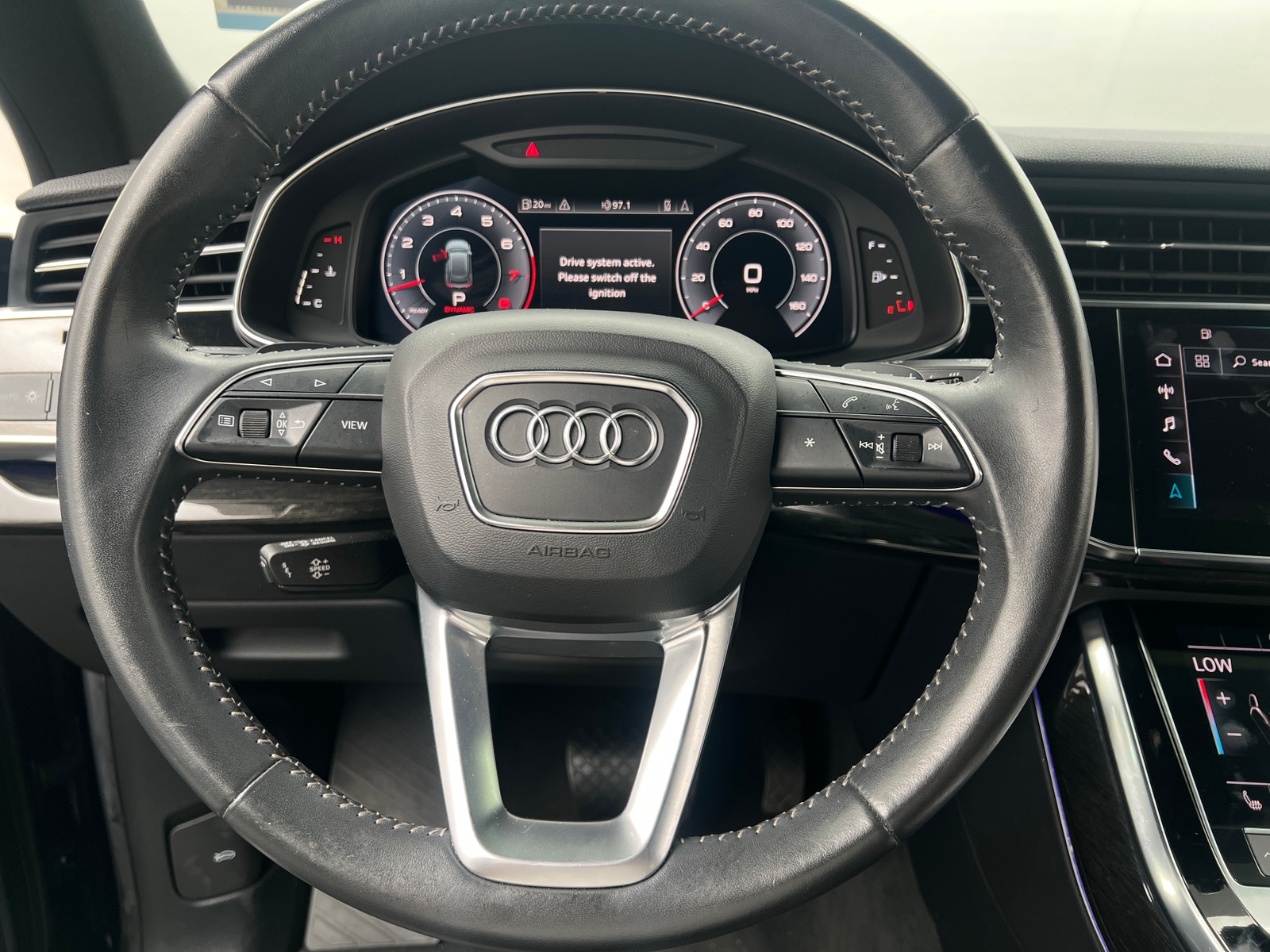 Thumbnail: 2019 Audi Q8 - 4