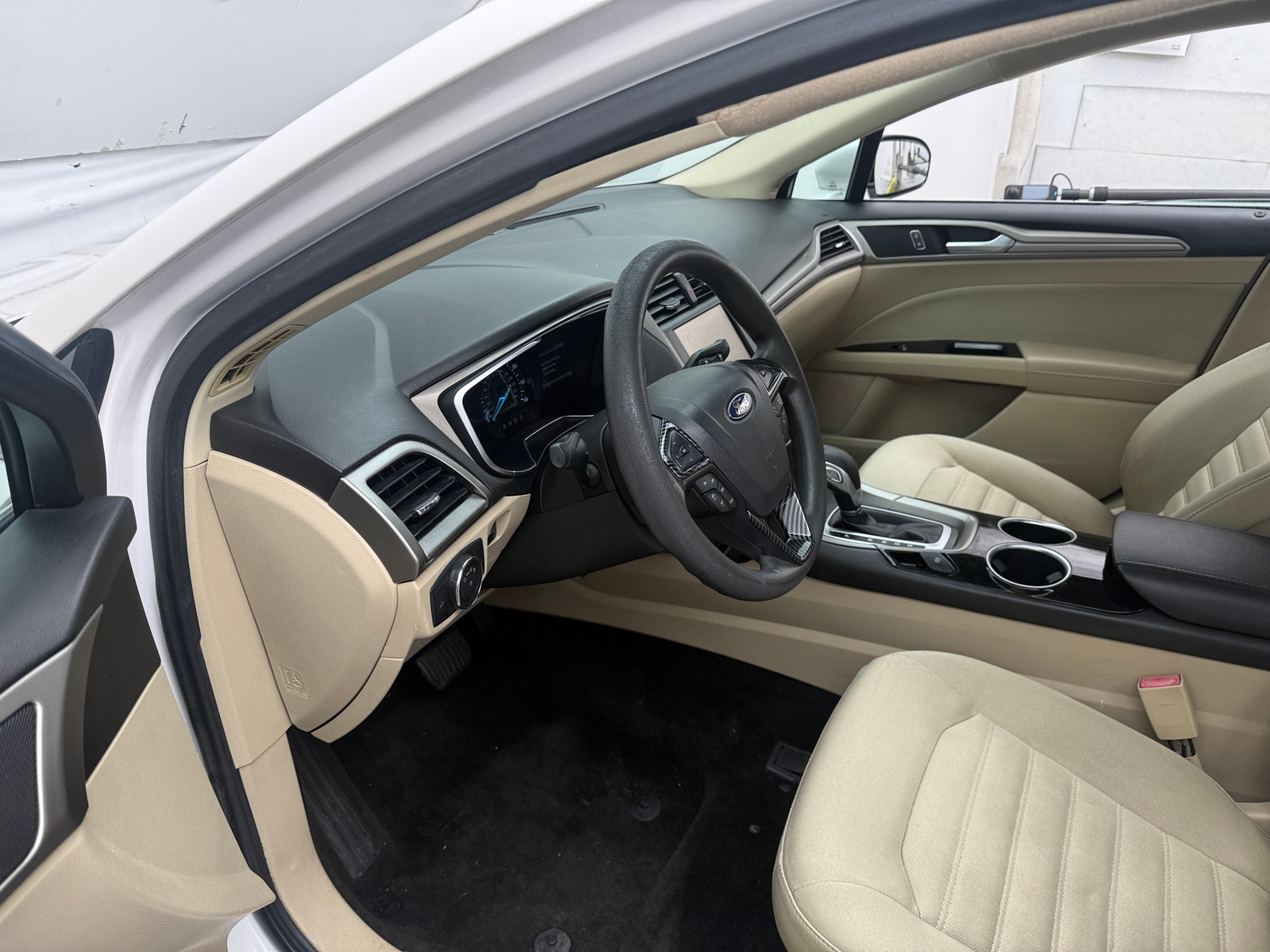 Thumbnail: 2013 Ford Fusion - 3