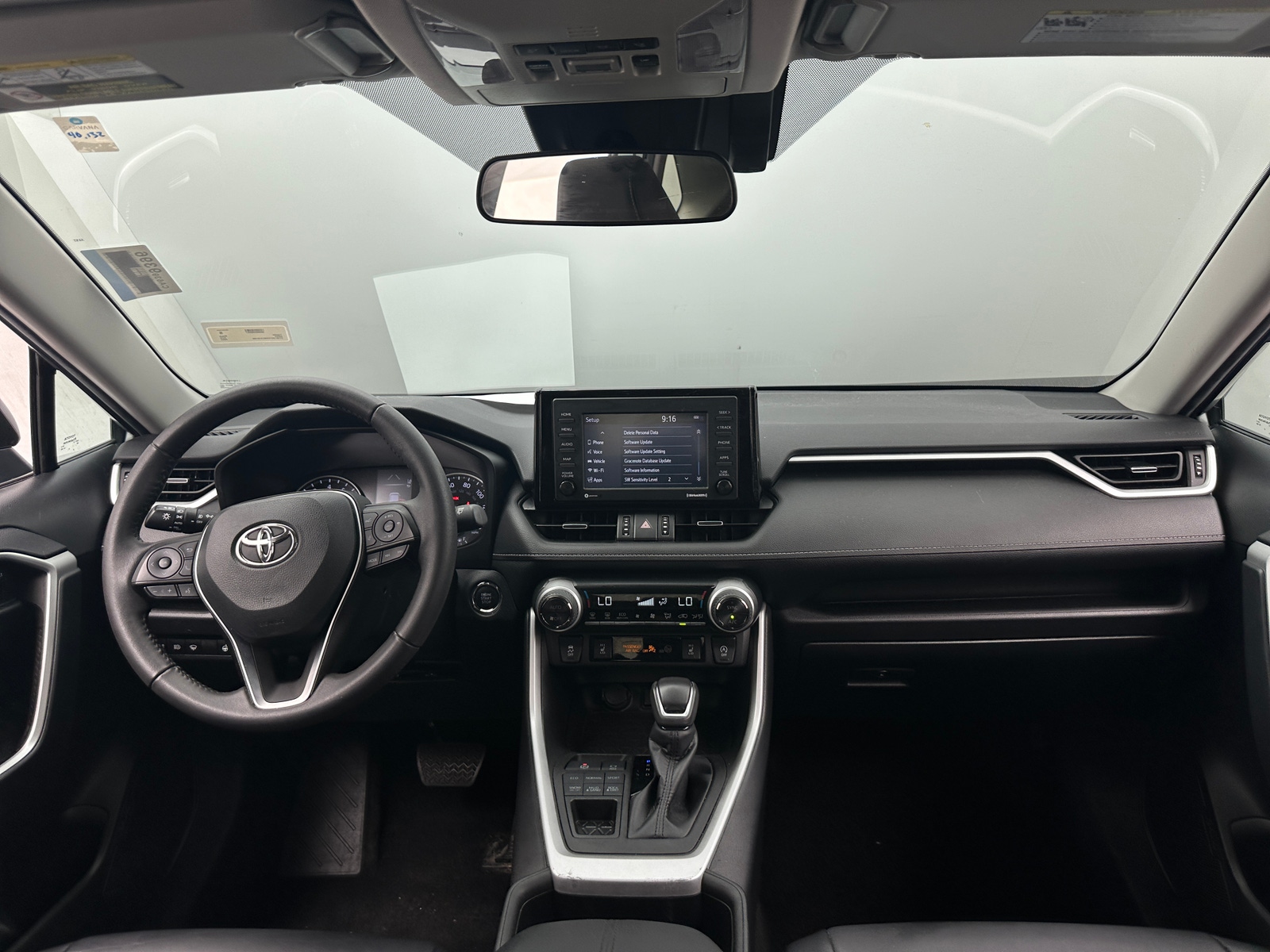 Thumbnail: 2022 Toyota RAV4 - 2