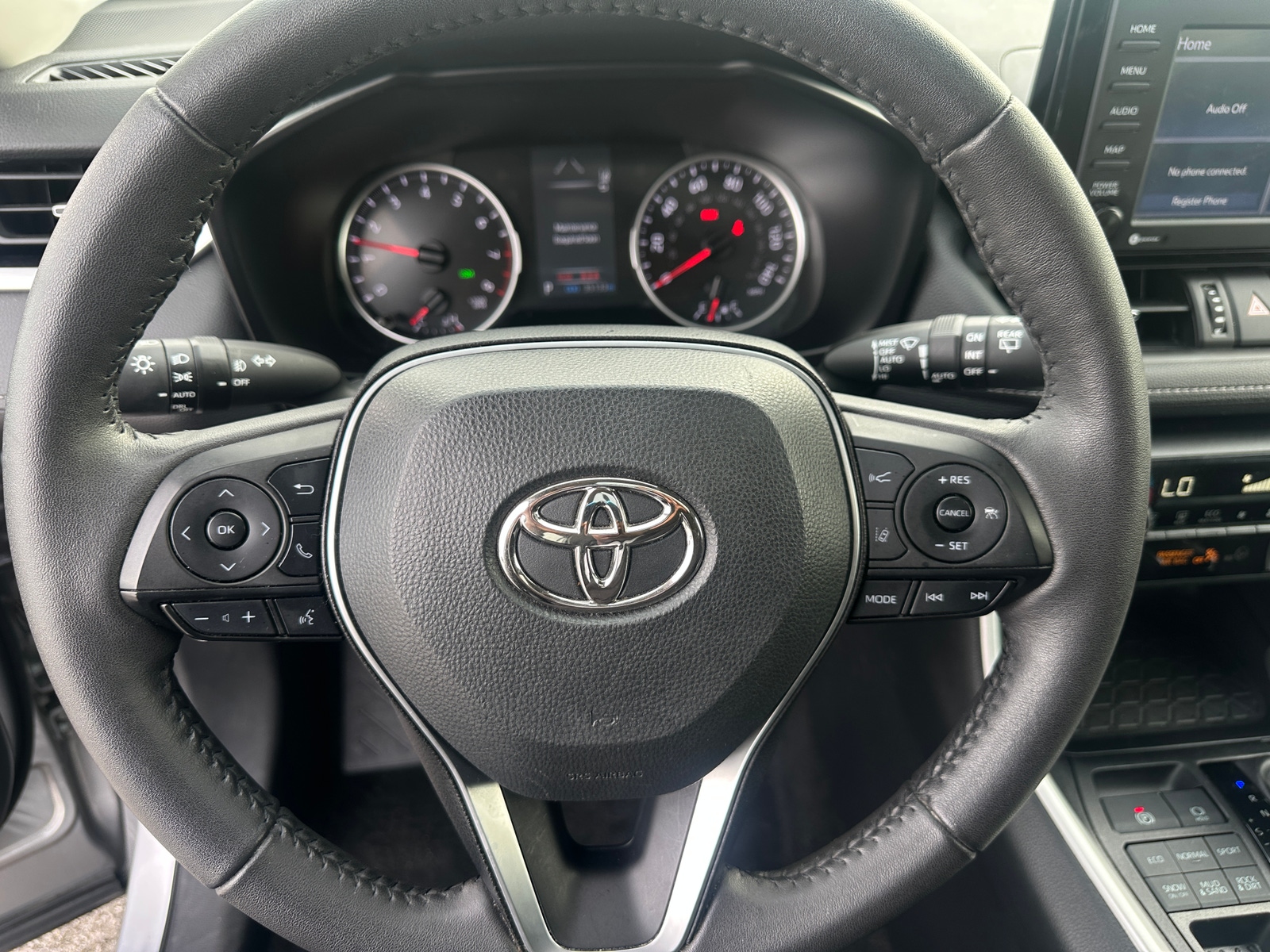 Thumbnail: 2022 Toyota RAV4 - 4