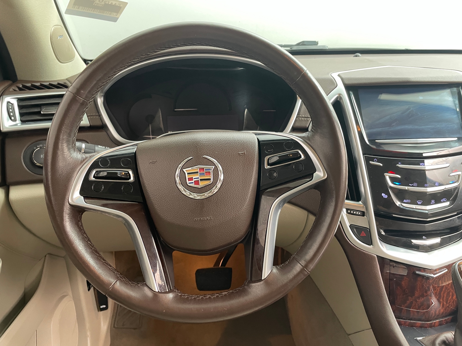 Thumbnail: 2015 Cadillac SRX - 4