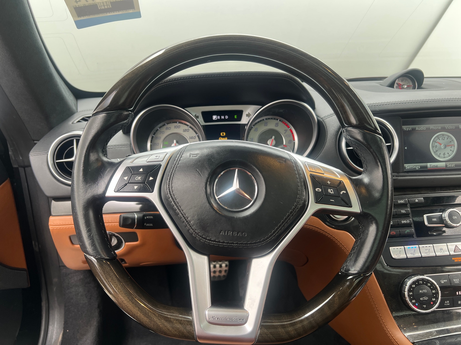 Thumbnail: 2015 Mercedes-Benz SL-Class - 4