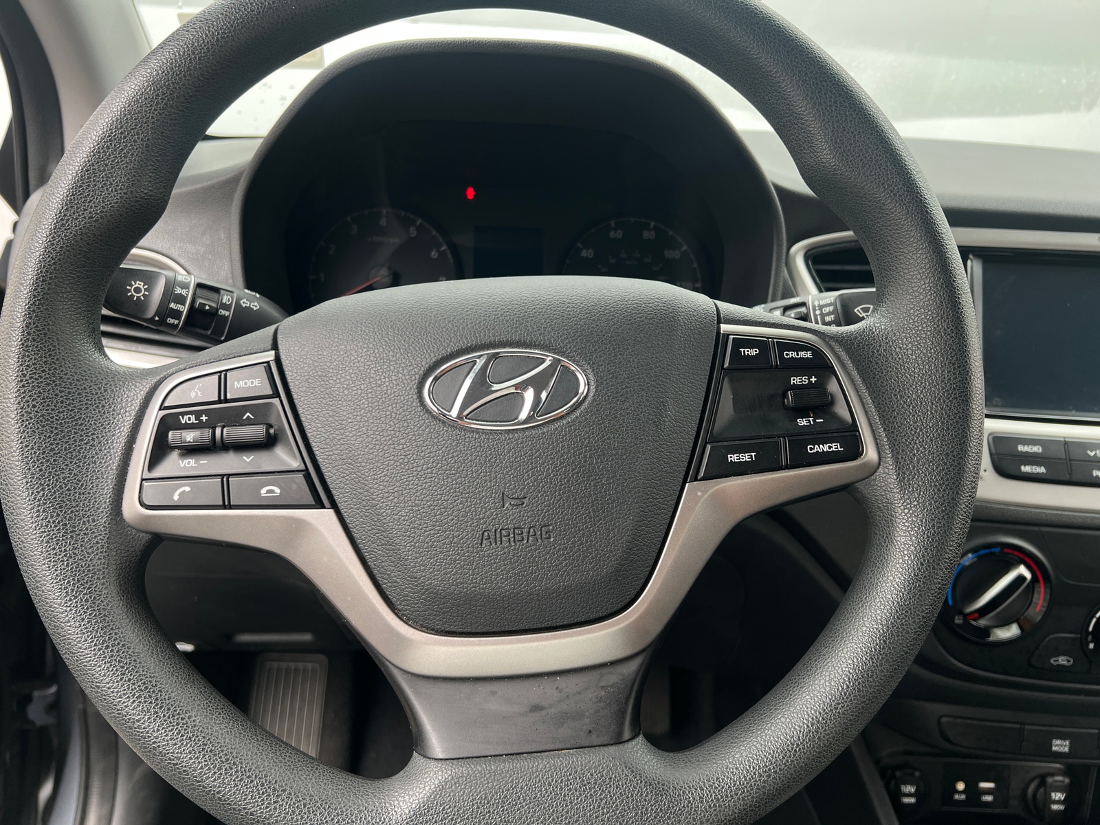 Thumbnail: 2019 Hyundai Accent - 5