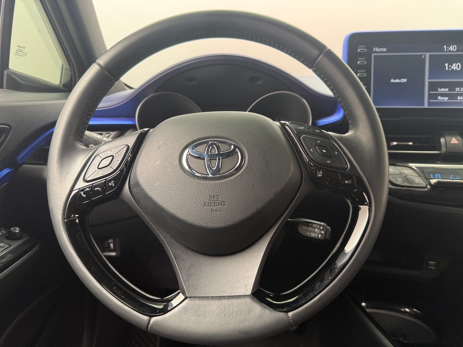 Thumbnail: 2022 Toyota C-HR - 5