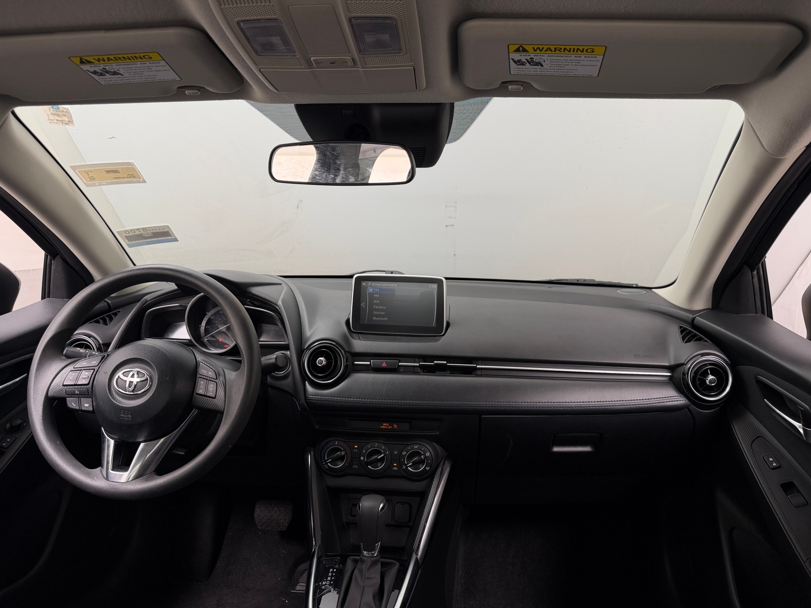 Thumbnail: 2018 Toyota Yaris iA - 3