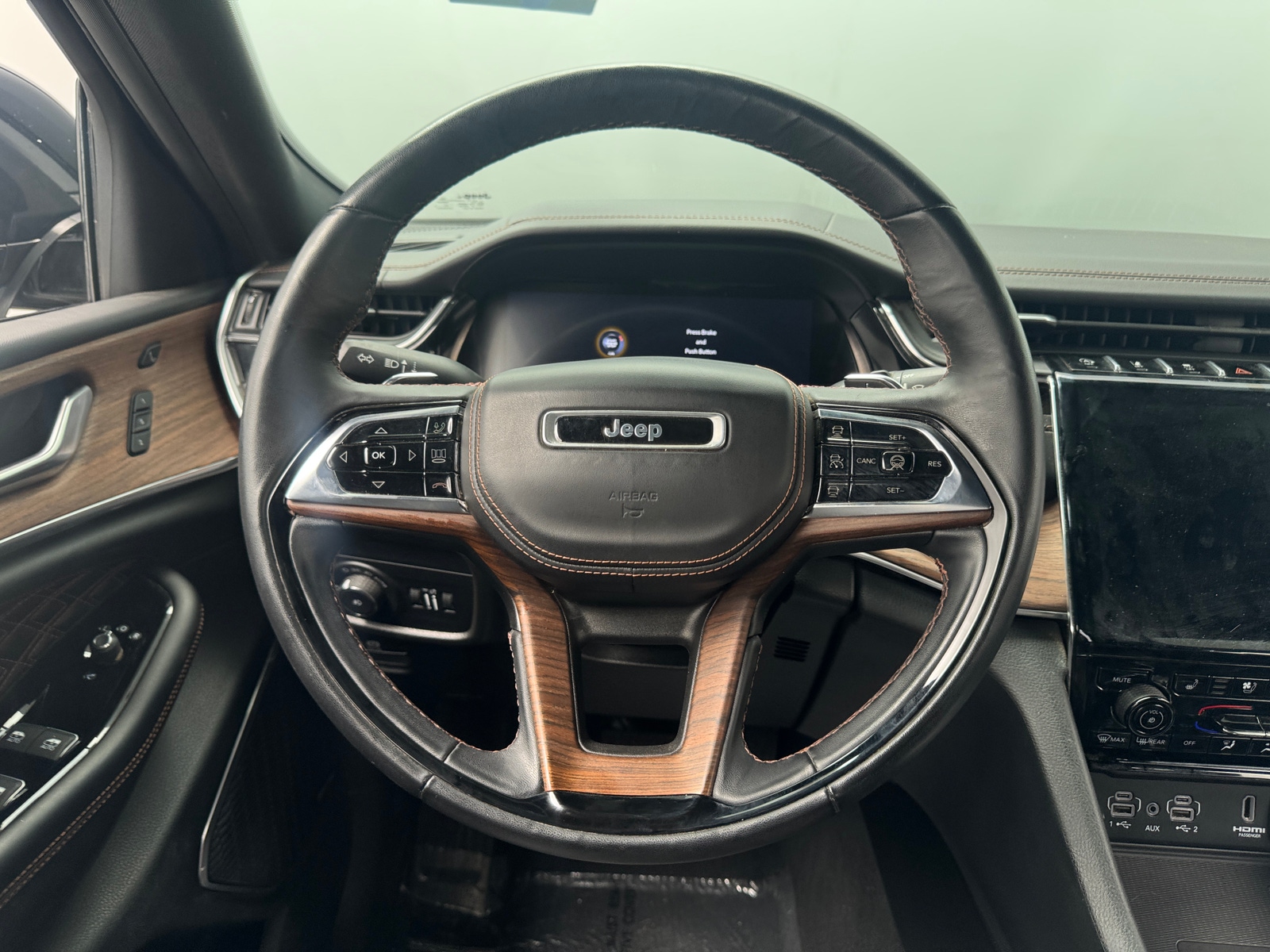 Thumbnail: 2023 Jeep Grand Cherokee - 4