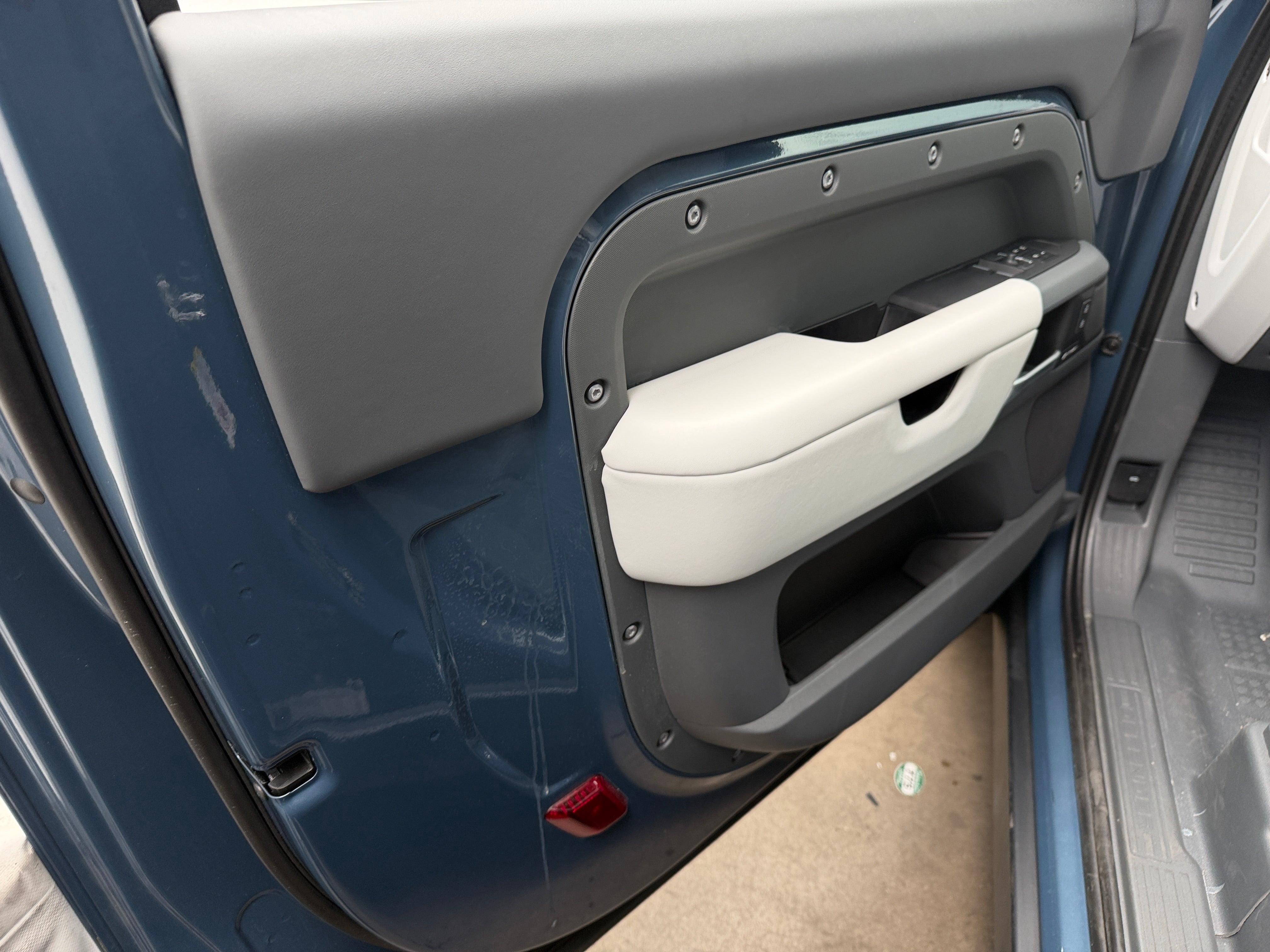 2025 Land Rover Defender