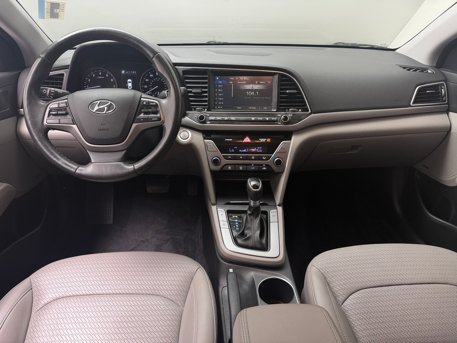 Thumbnail: 2017 Hyundai Elantra - 2