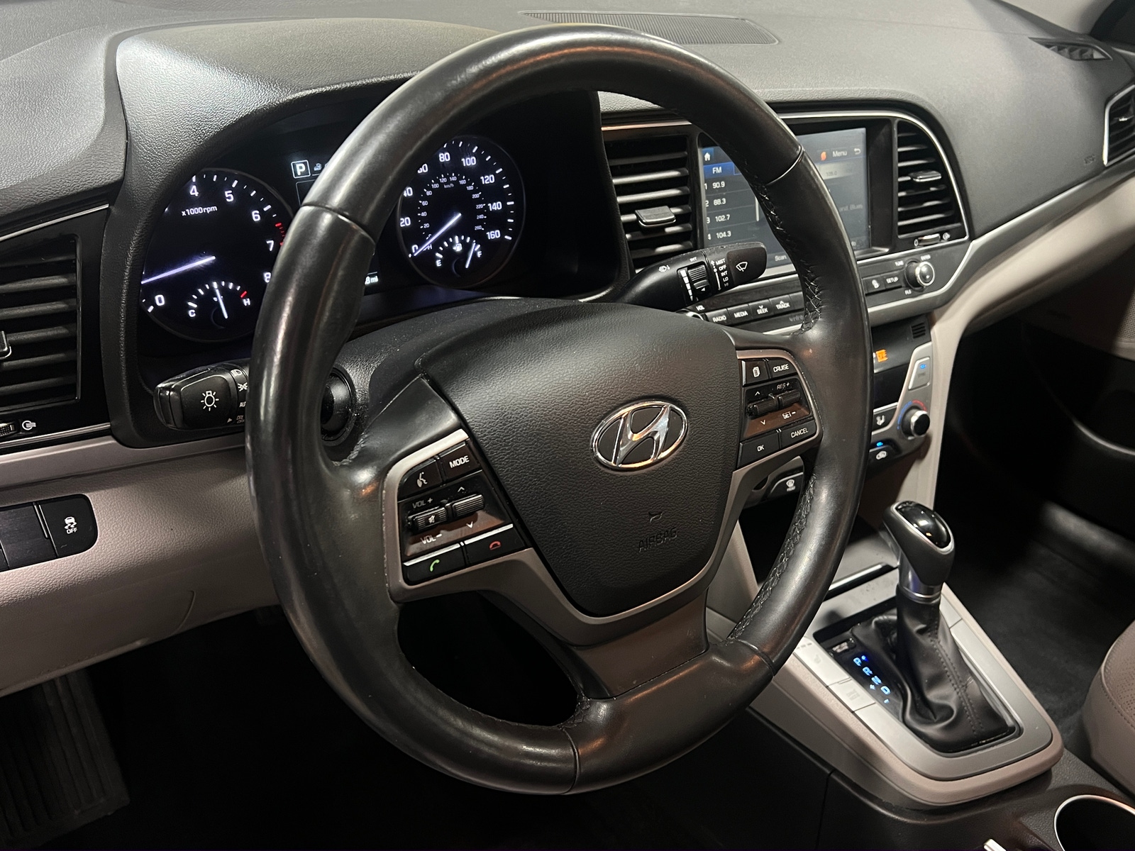 Thumbnail: 2017 Hyundai Elantra - 4
