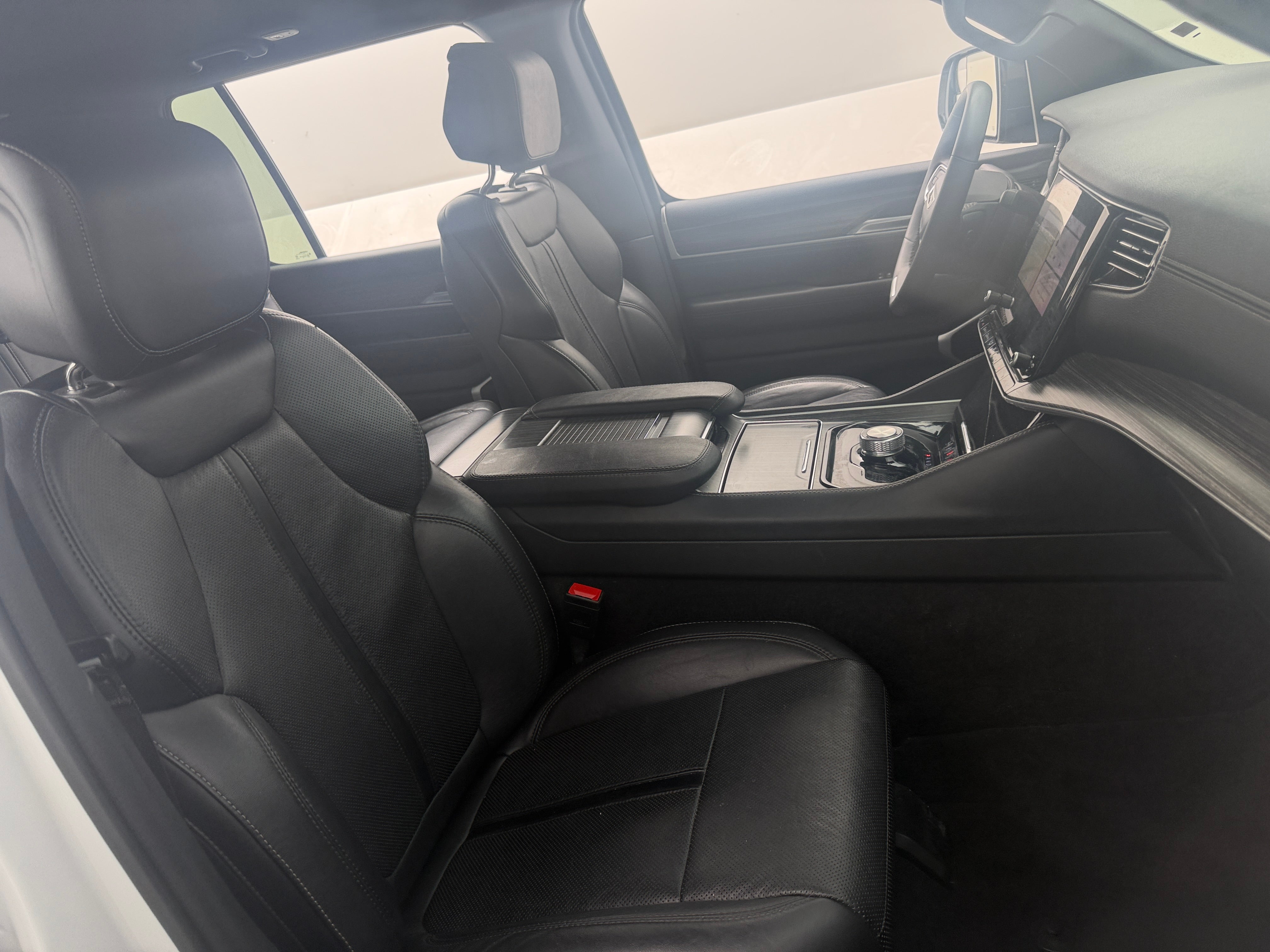 2024 Jeep Wagoneer L