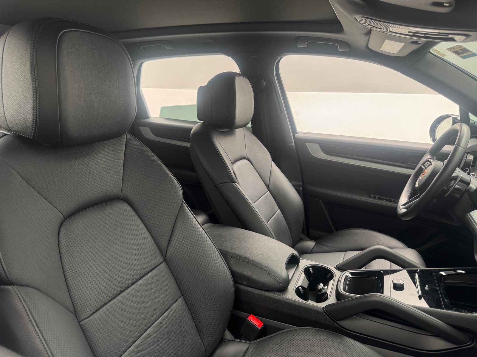 Thumbnail: 2024 Porsche Cayenne - 2