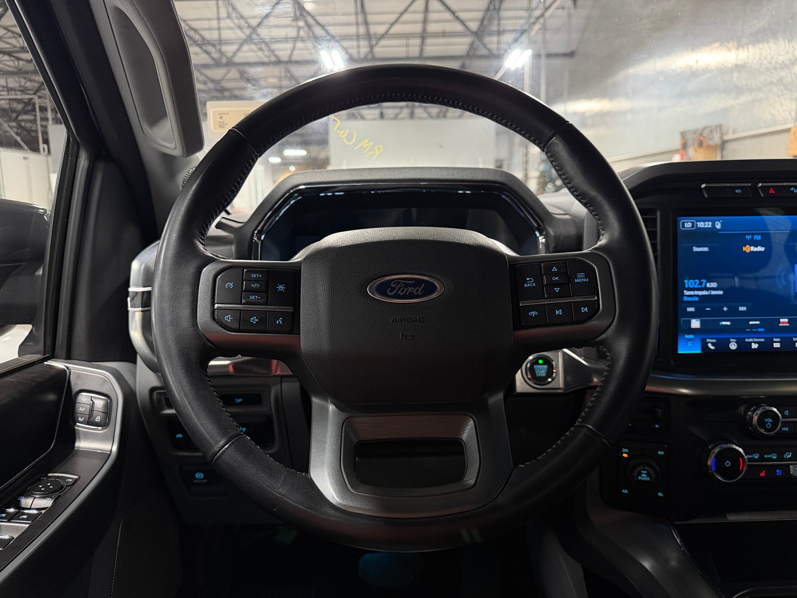 Thumbnail: 2022 Ford Econoline - 4