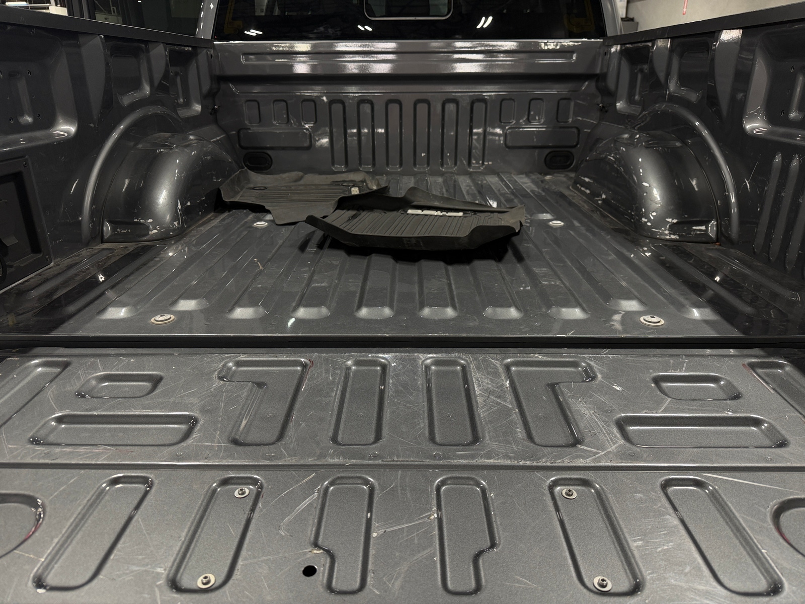 Thumbnail: 2022 Ford Econoline - 6