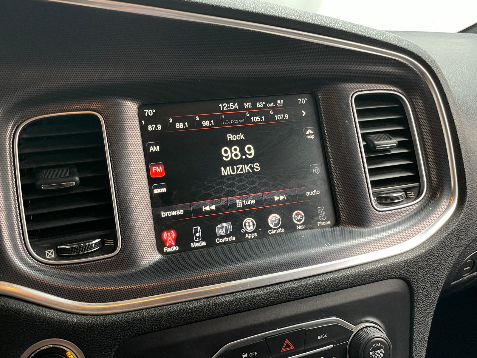 Thumbnail: 2015 Dodge Charger - 3
