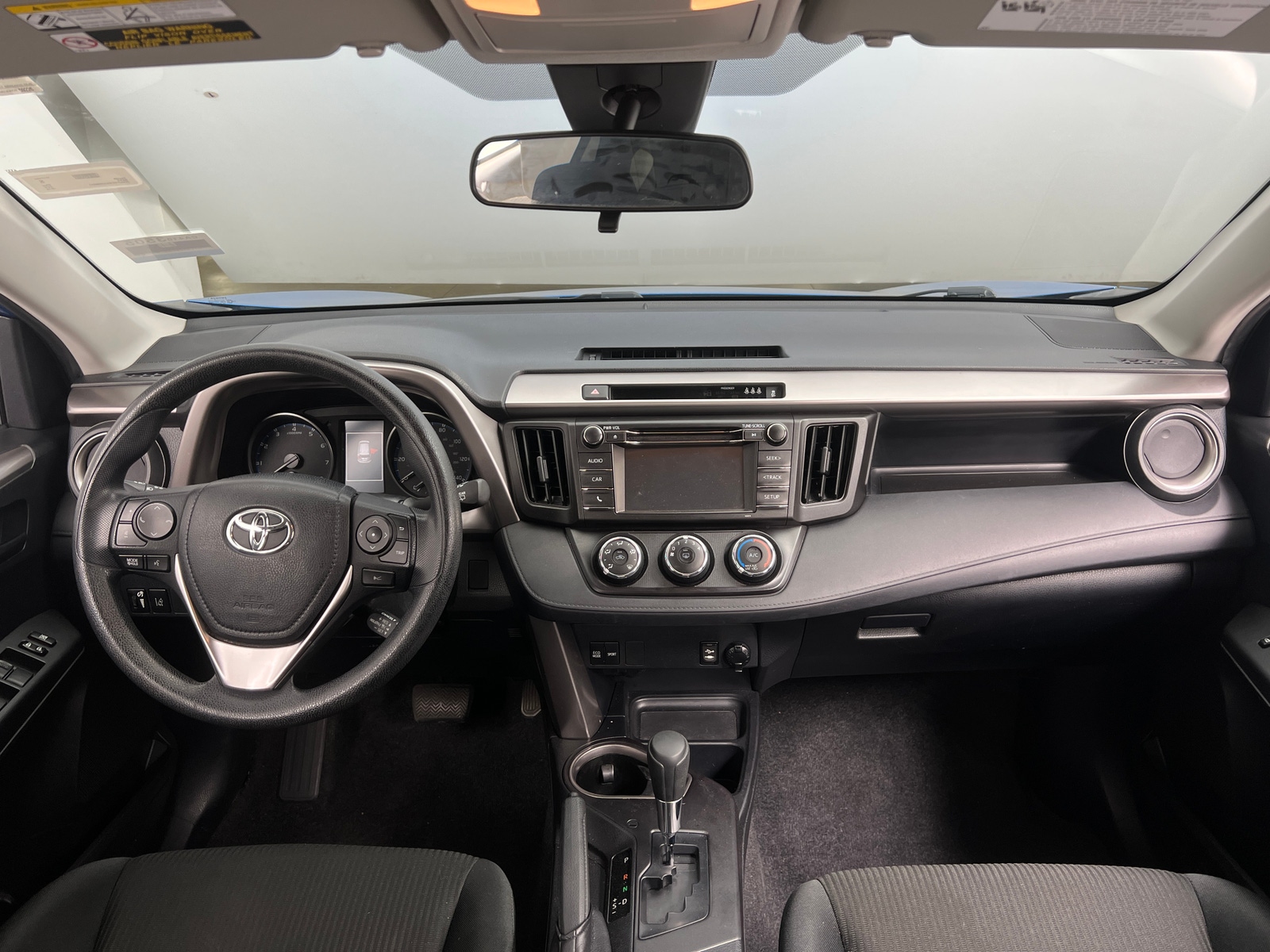 Thumbnail: 2018 Toyota RAV4 - 3