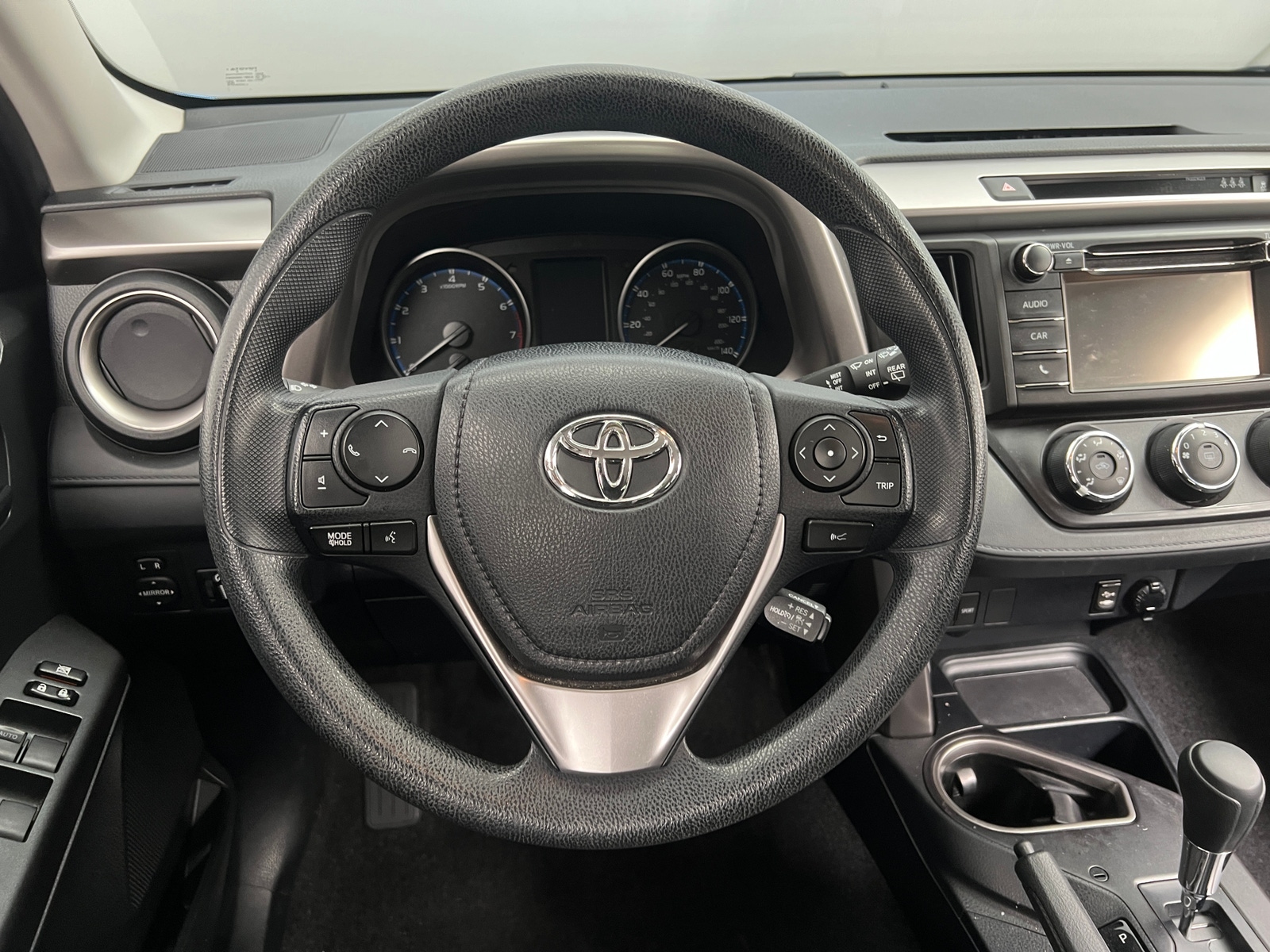 Thumbnail: 2018 Toyota RAV4 - 5