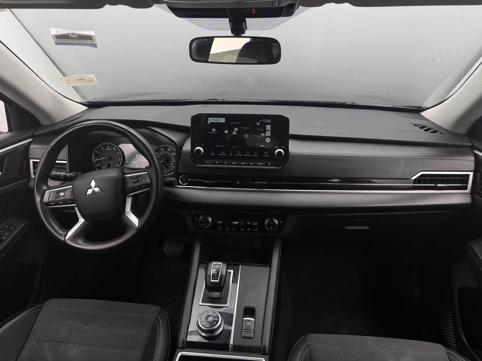 Thumbnail: 2024 Mitsubishi Outlander - 3
