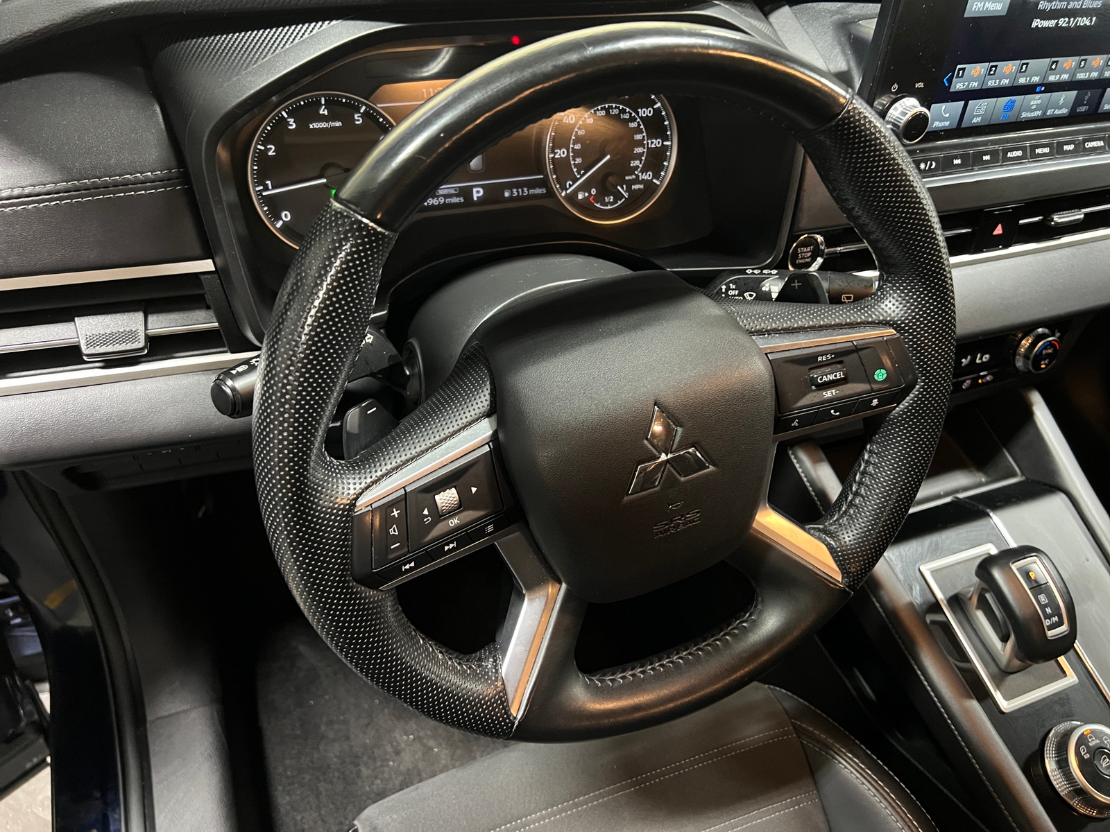 Thumbnail: 2024 Mitsubishi Outlander - 5
