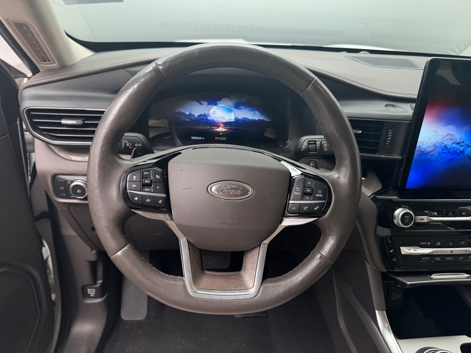 Thumbnail: 2021 Ford Explorer - 4