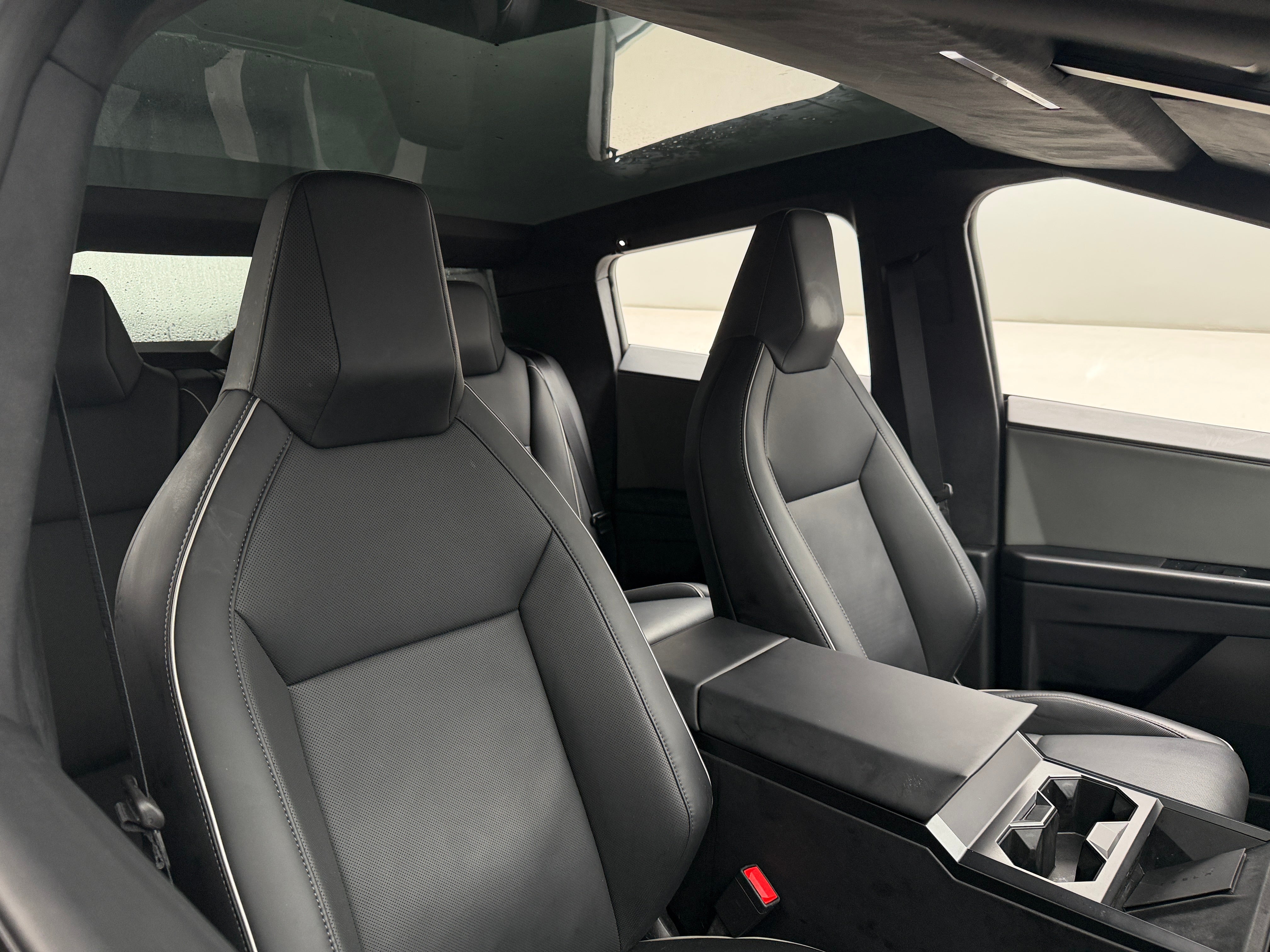 2025 Tesla Cybertruck Base