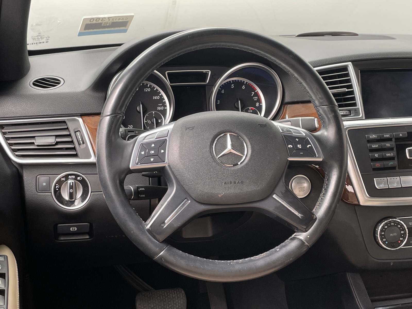 Thumbnail: 2012 Mercedes-Benz M-Class - 4