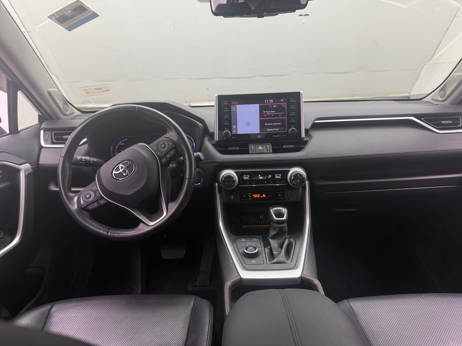 Thumbnail: 2019 Toyota RAV4 - 3