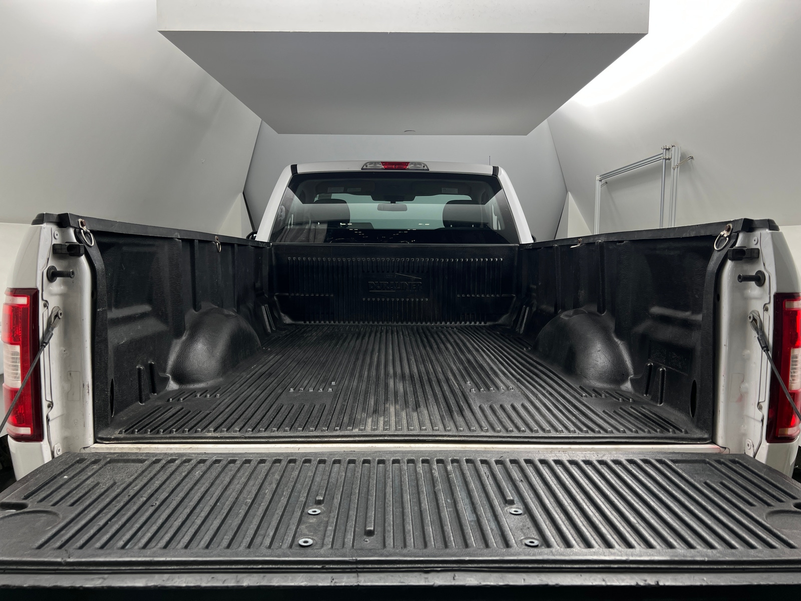Thumbnail: 2019 Ford Econoline - 5