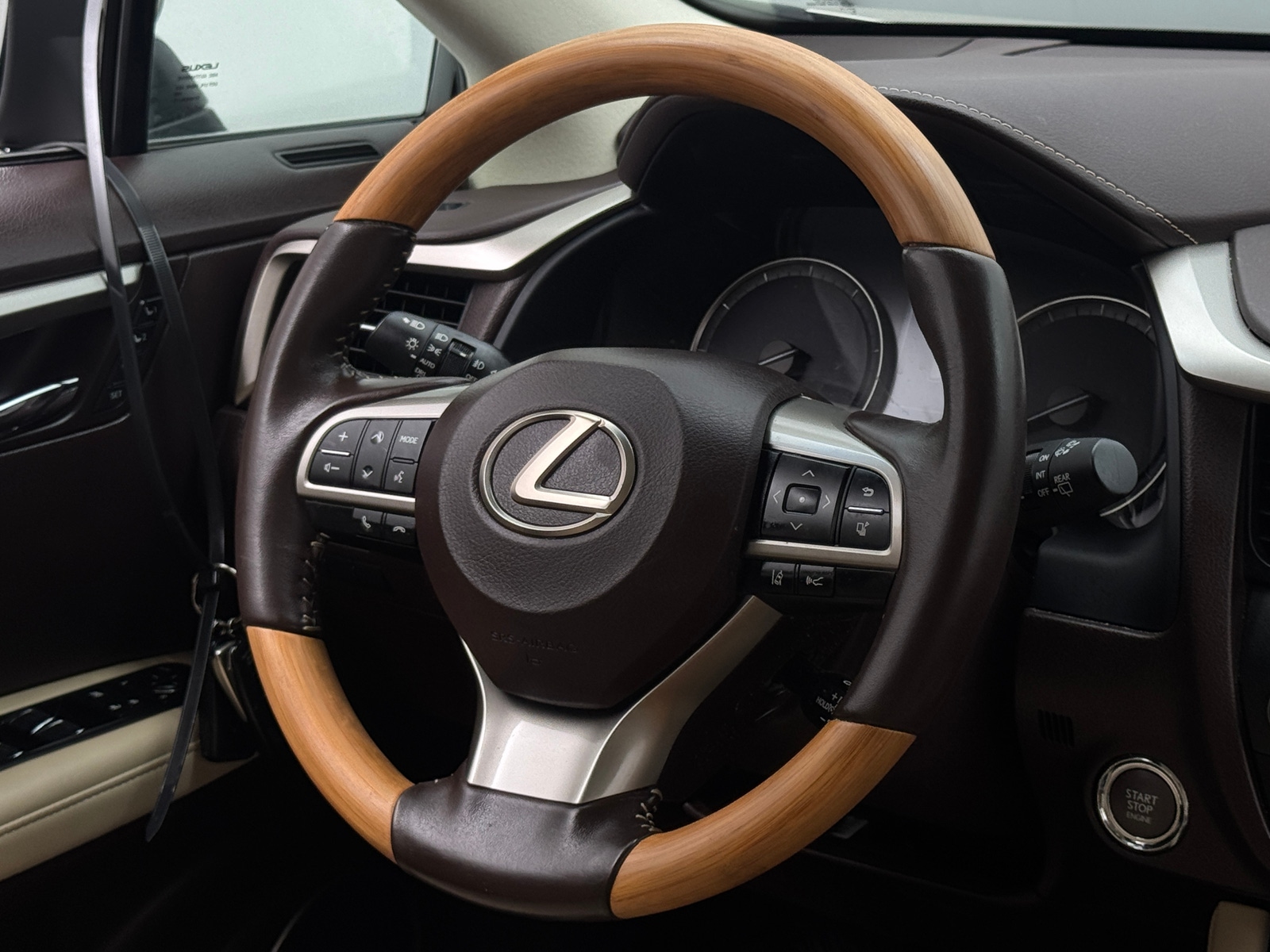 Thumbnail: 2018 Lexus RX - 5