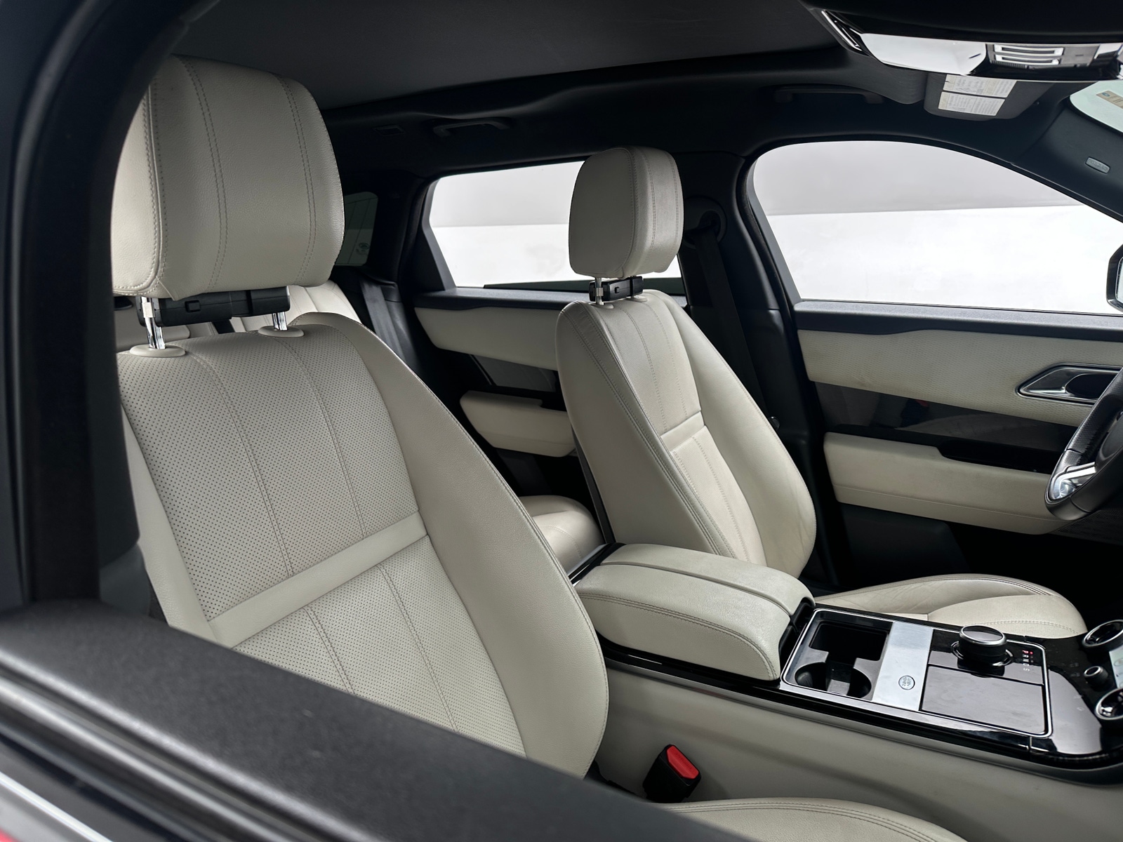 Thumbnail: 2019 Land Rover Range Rover Velar - 2