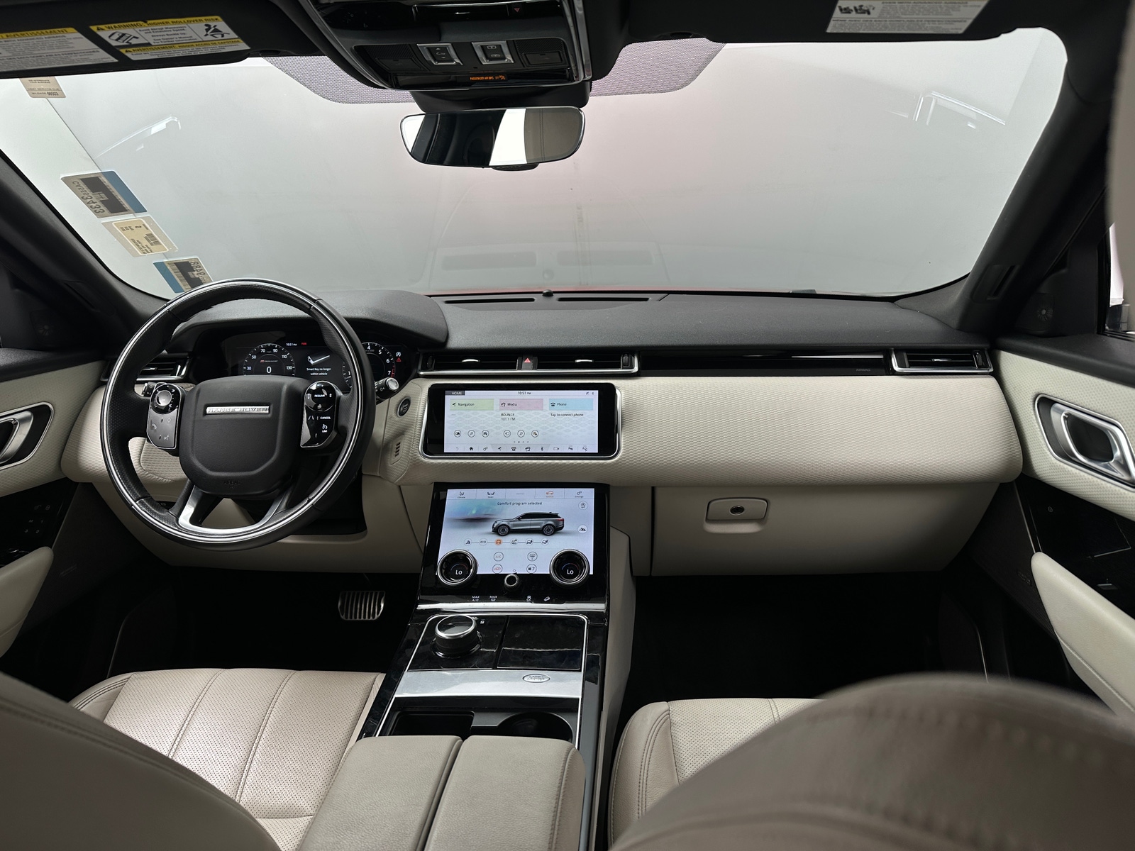 Thumbnail: 2019 Land Rover Range Rover Velar - 3