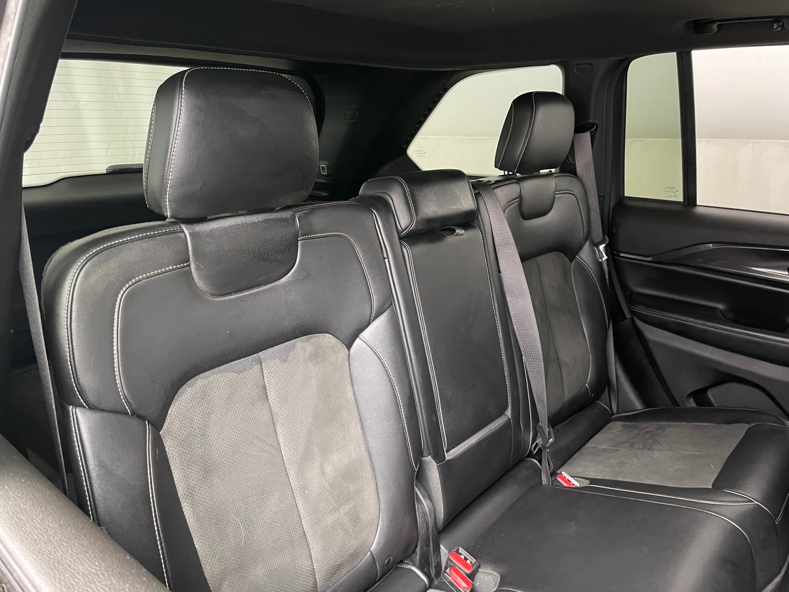 Thumbnail: 2023 Jeep Grand Cherokee - 6
