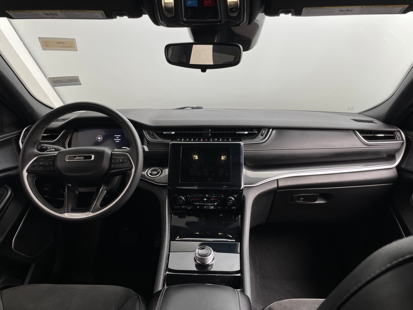 Thumbnail: 2023 Jeep Grand Cherokee - 3
