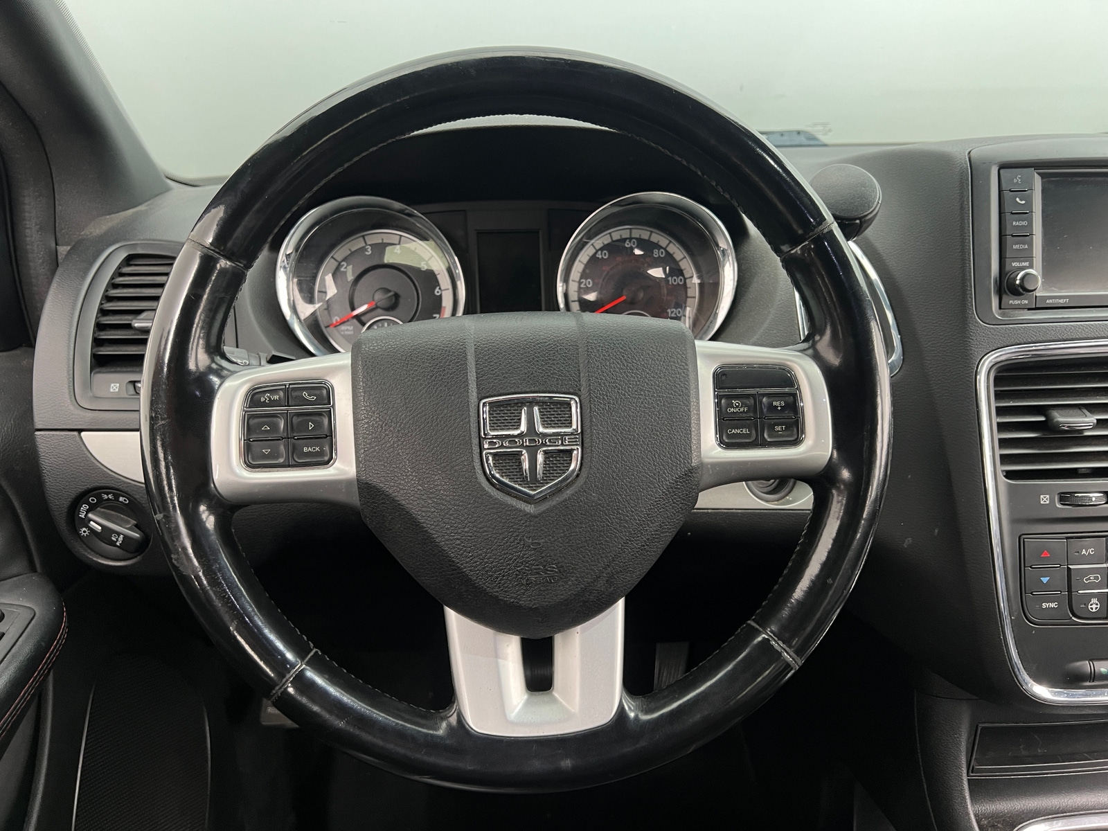 Thumbnail: 2019 Dodge Grand Caravan - 4
