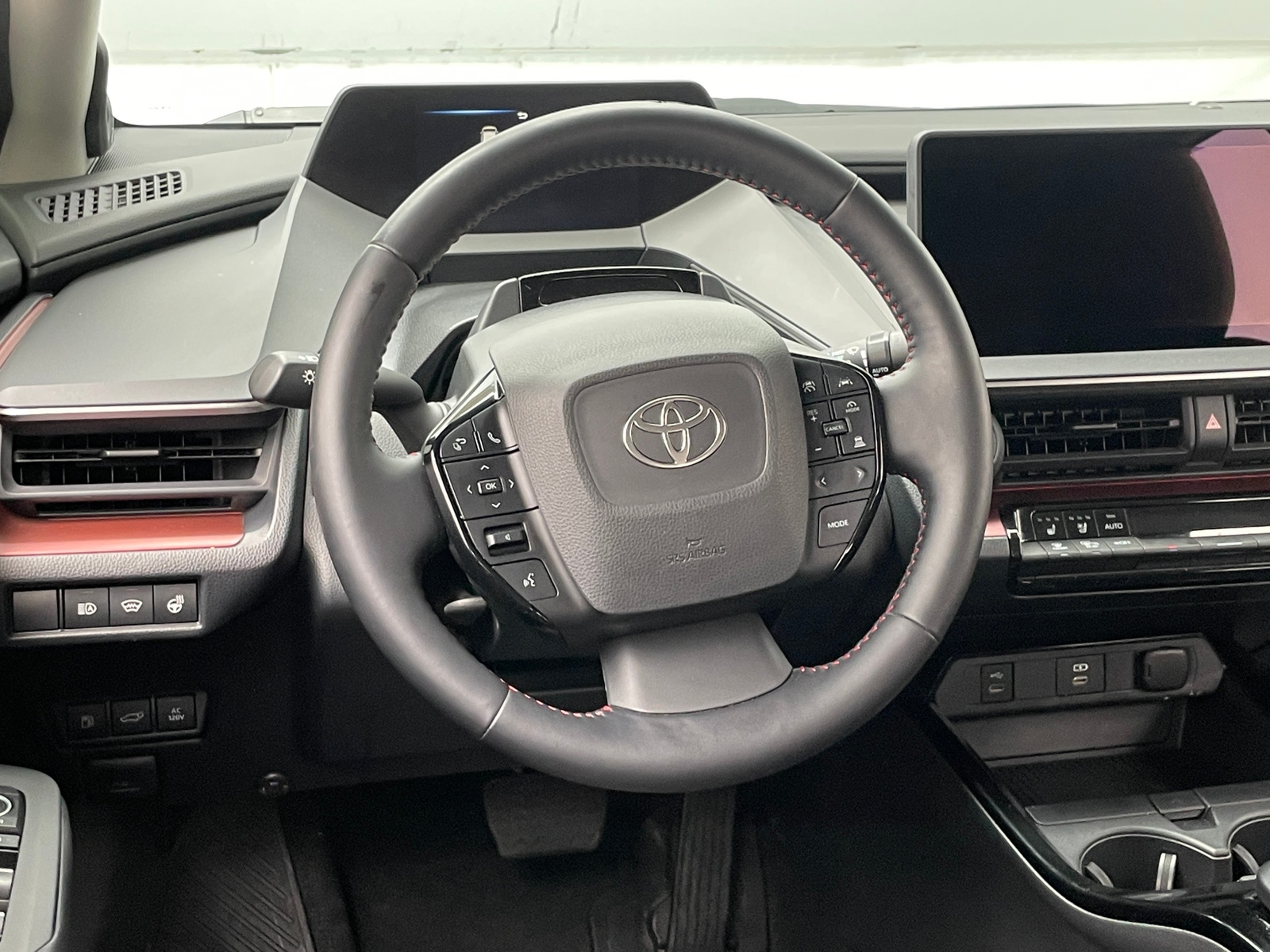 Thumbnail: 2024 Toyota Prius Prime - 4