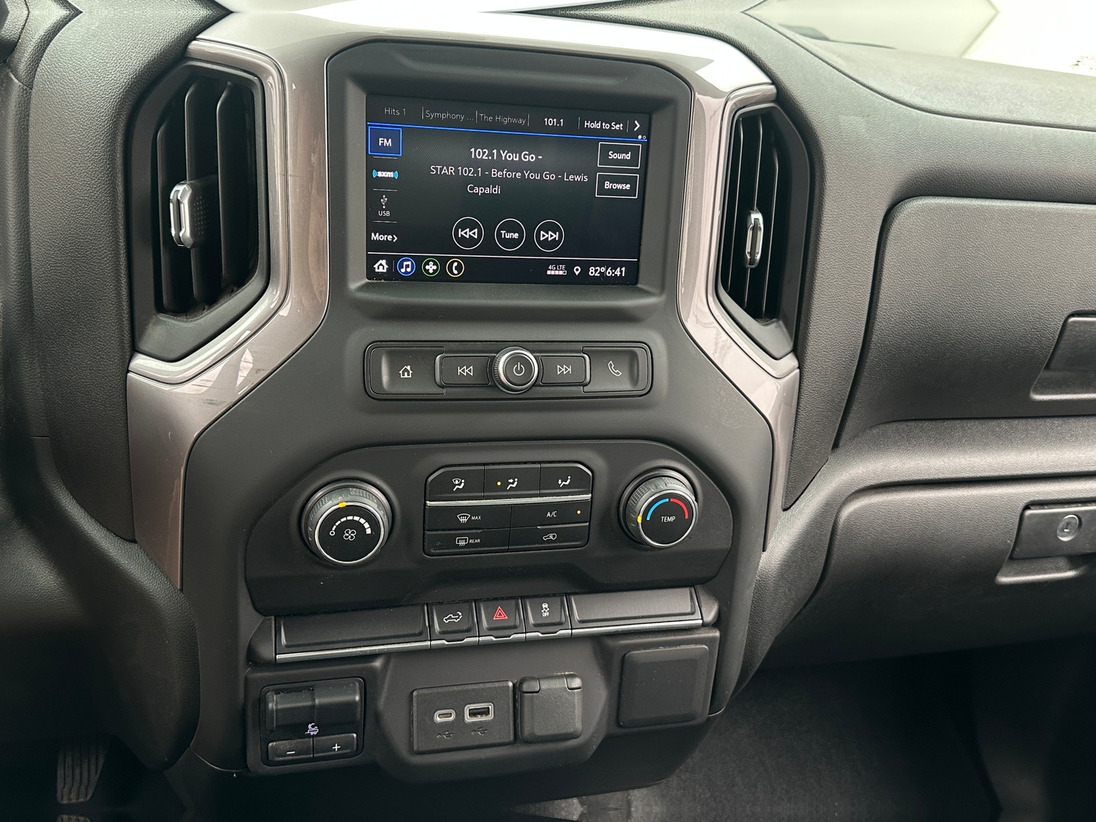 Thumbnail: 2021 Chevrolet Silverado 2500 - 4