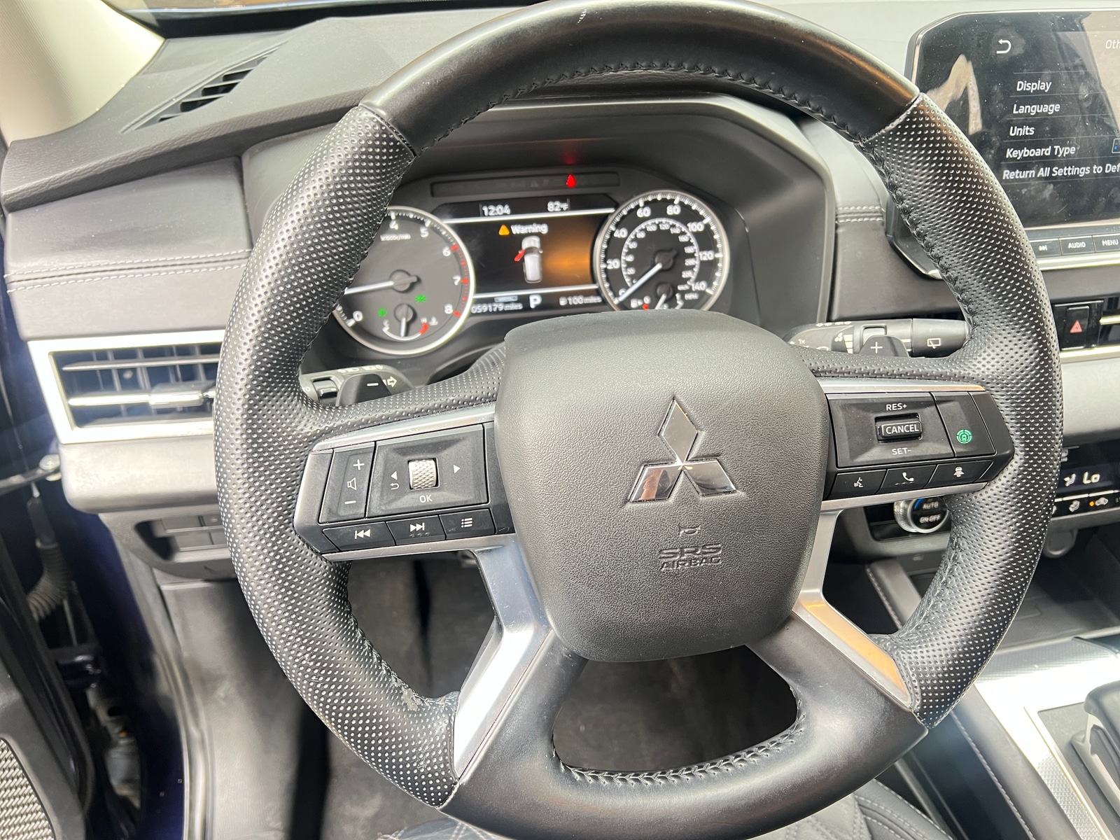 Thumbnail: 2022 Mitsubishi Outlander - 4