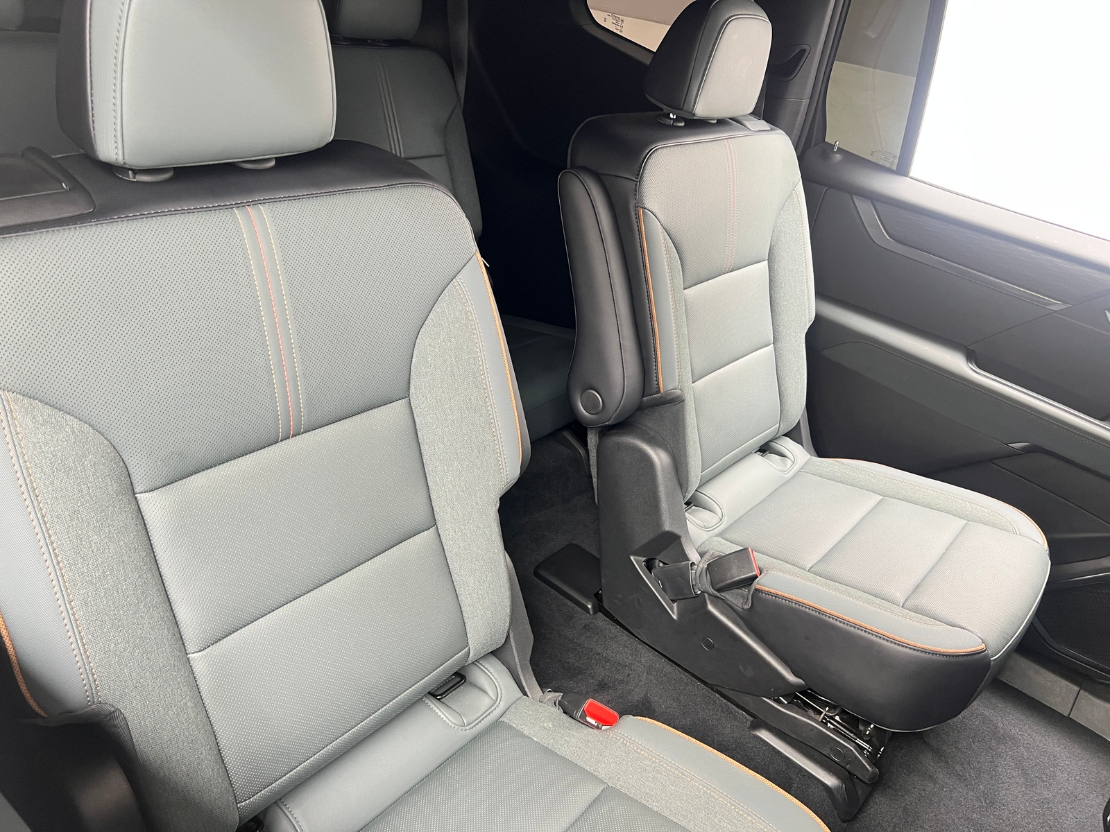 Thumbnail: 2026 GMC Acadia - 5