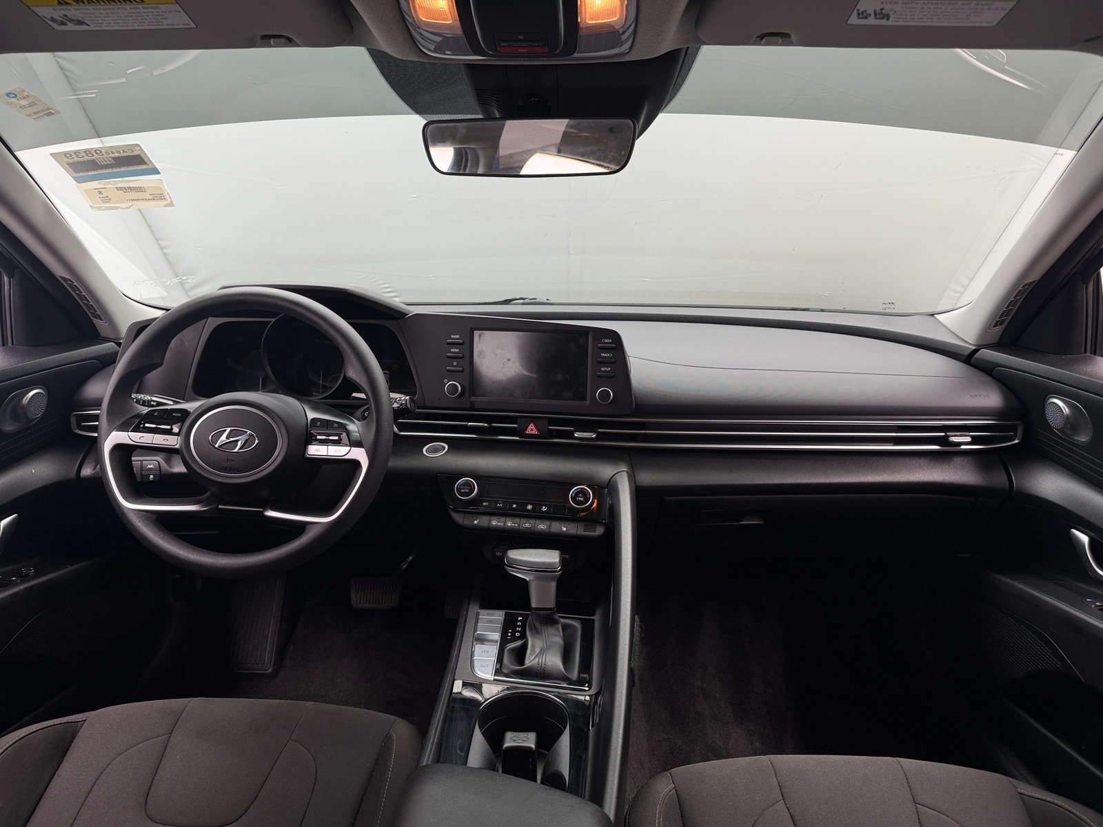 Thumbnail: 2022 Hyundai Elantra - 3
