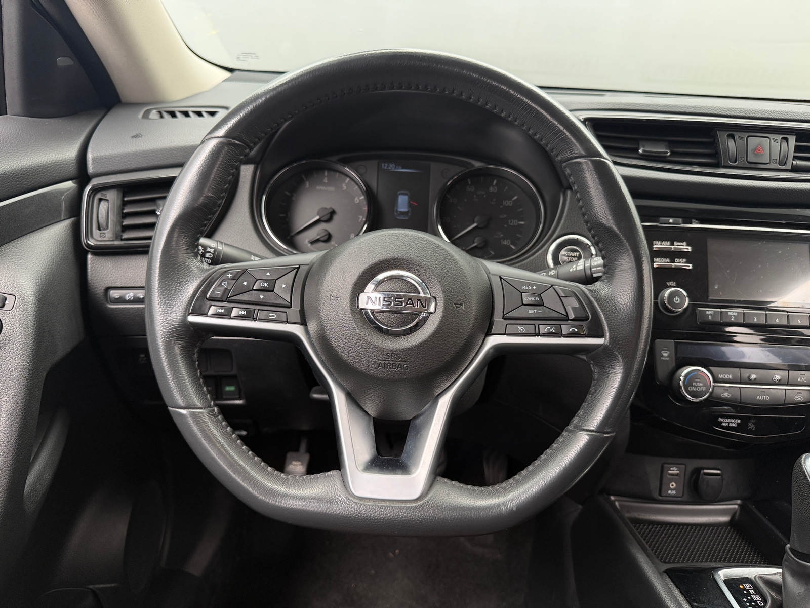 Thumbnail: 2017 Nissan Rogue - 5