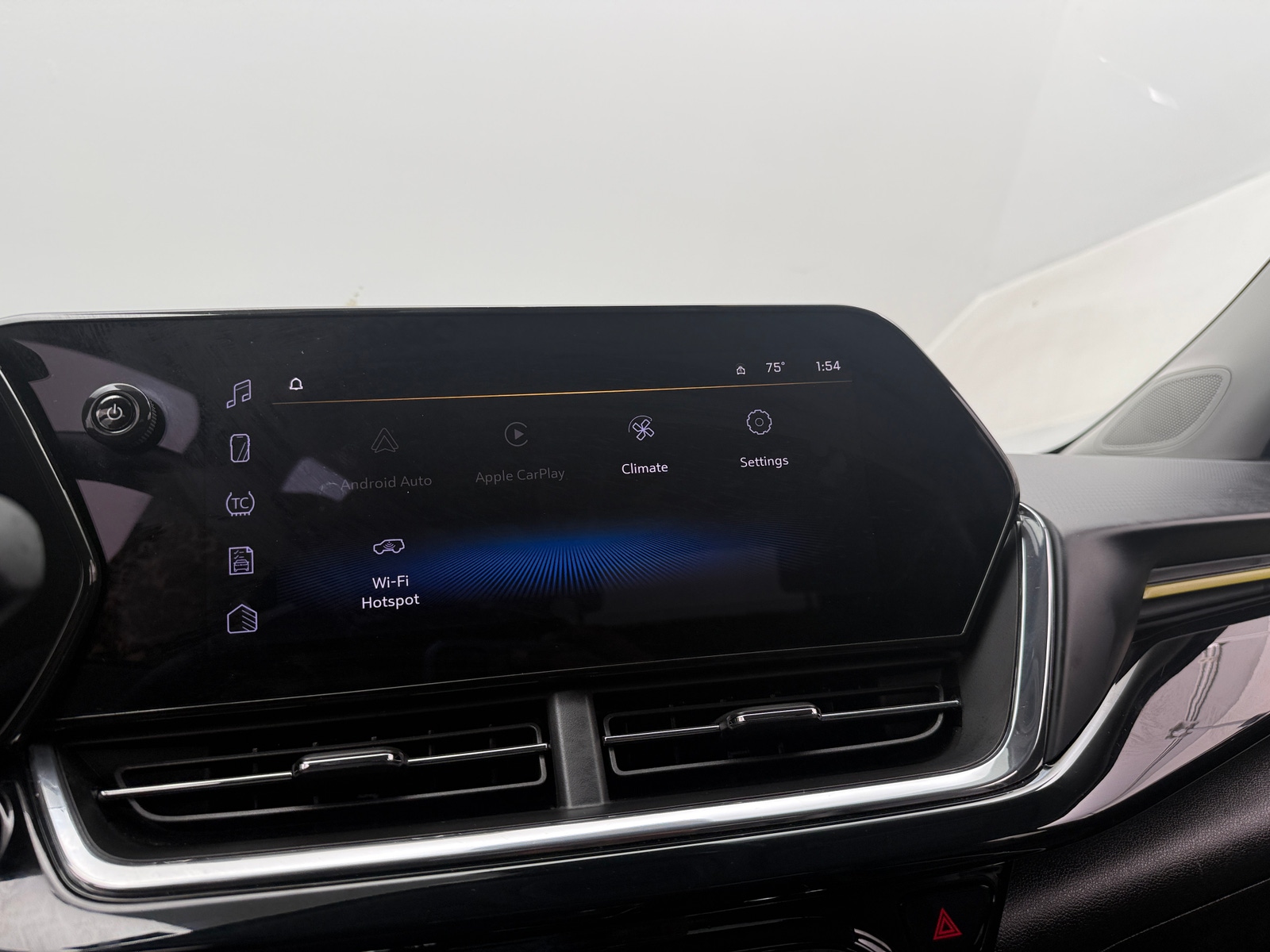 Thumbnail: 2025 Chevrolet Trax - 3
